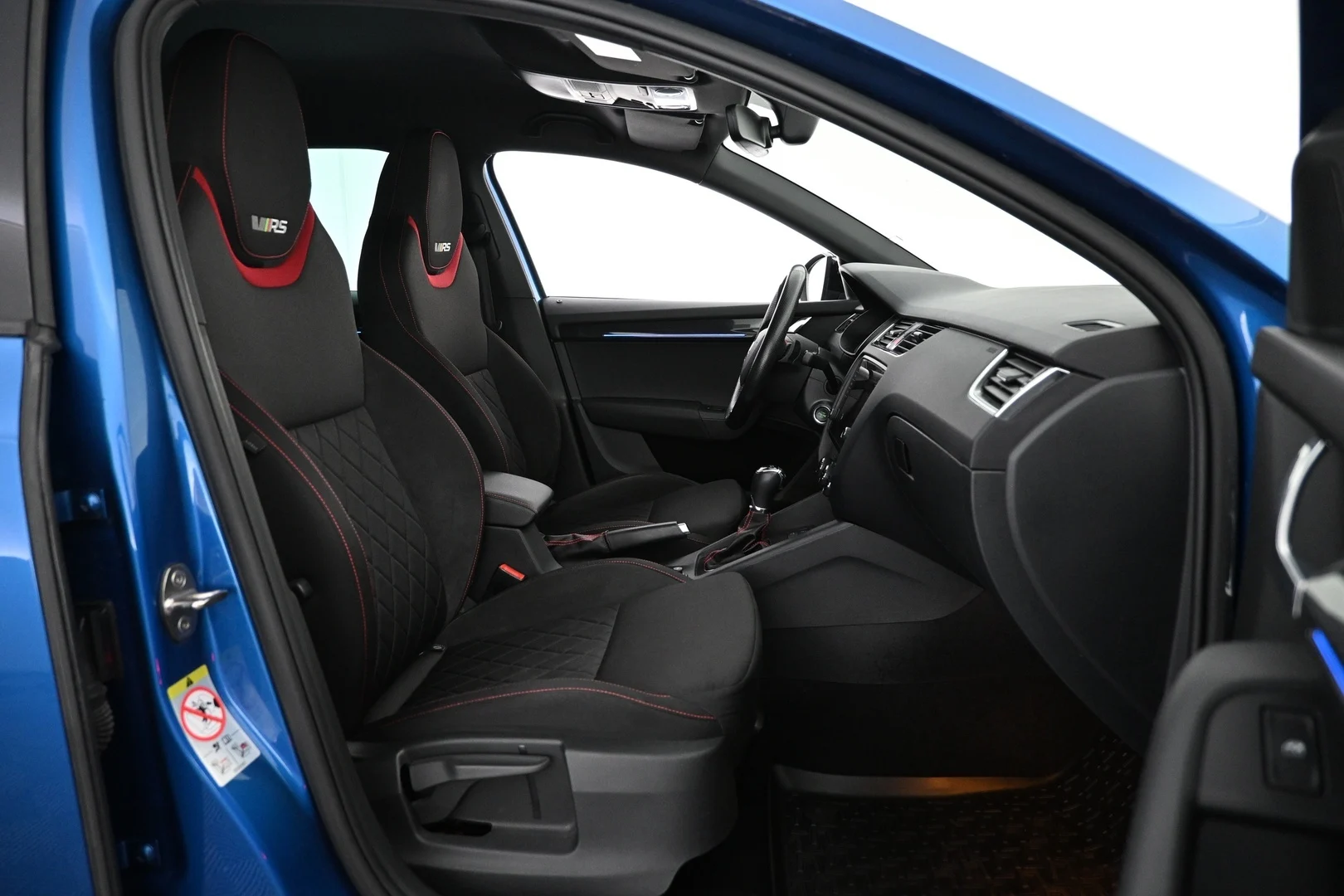 Car Image - 1g0pHIiboUCU8Caj54EQam