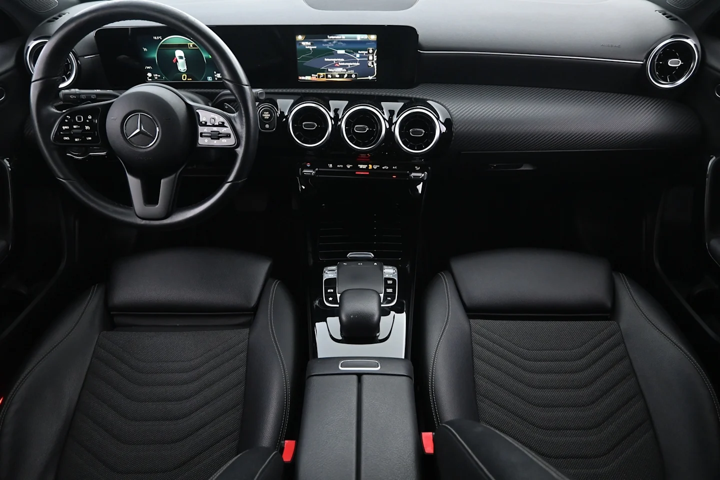 Car Image - fBA4JG6lv0Hr5XOX5T8EC