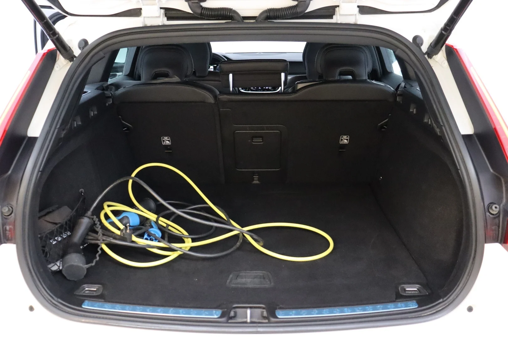 Car Image - 6fK8ADfrqUEWdejCXe4Te