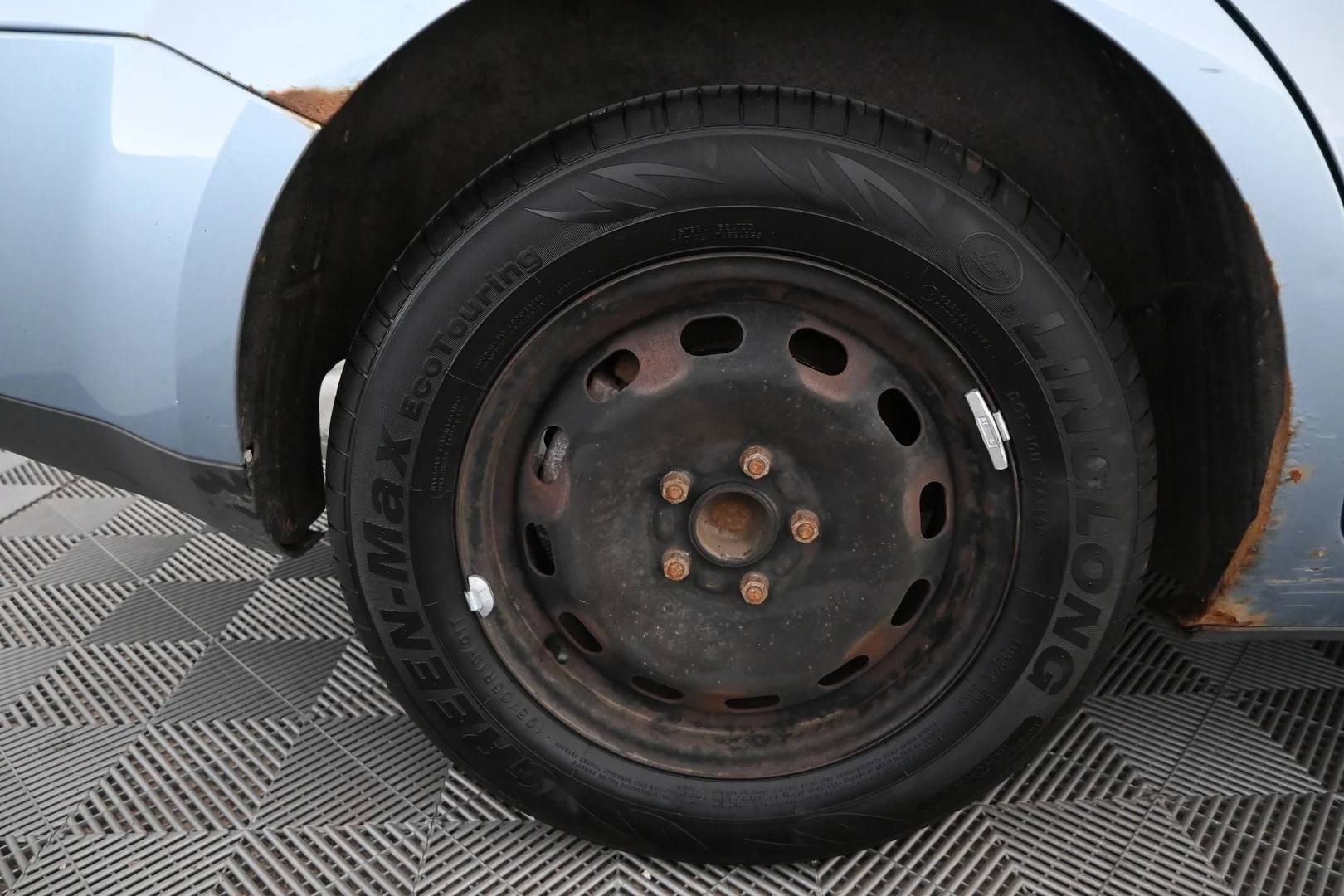 Car Image - 3ySfY5mA1imSwpWKQmD4PP