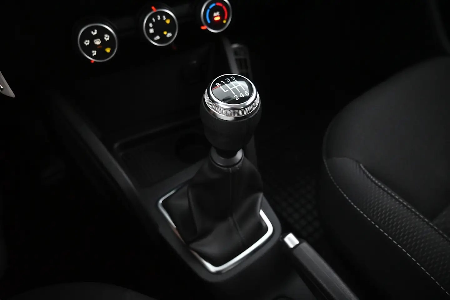 Car Image - 25yYAPDgtGZlbVJJX9WV3e
