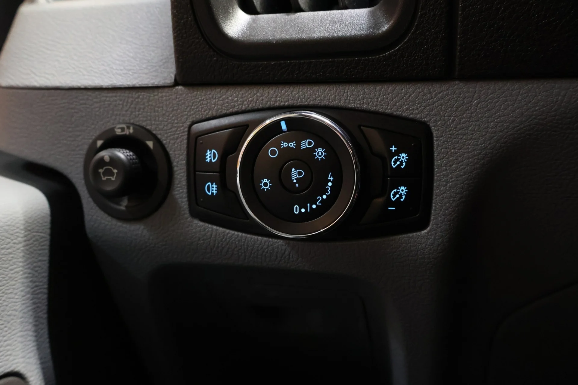Car Image - RyYJxbuGW6aHLqEnouGzw