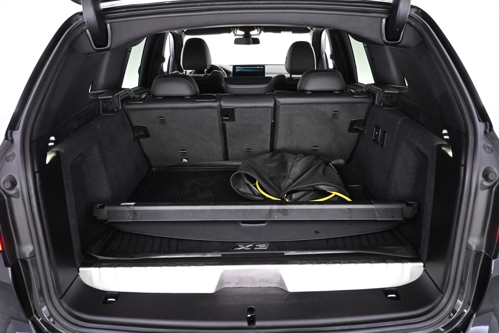 Car Image - 4YVGLQjdnzr8HGCHdnaQCj