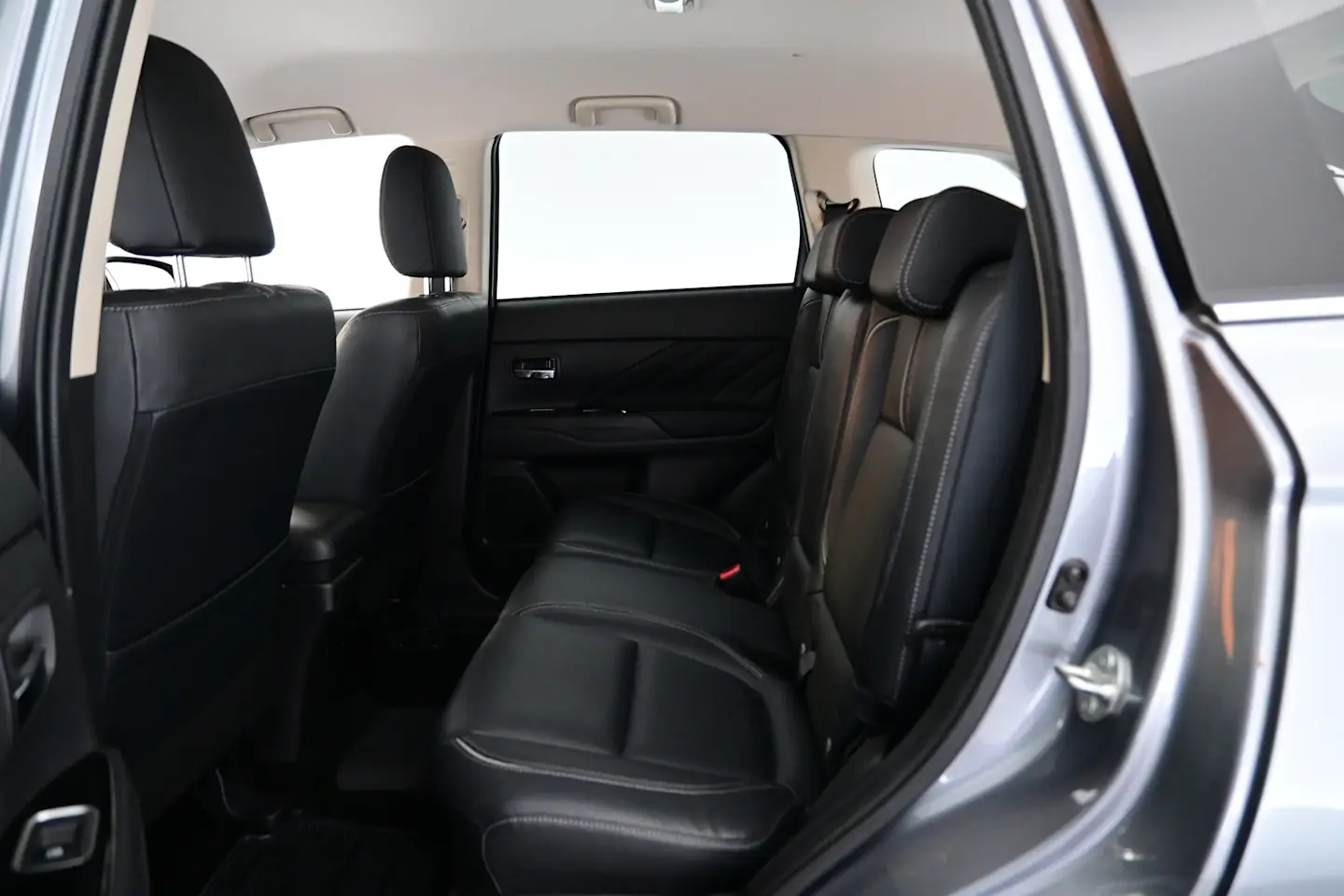 Car Image - 4ldT6d2OtAU2sKyn5iXqvn