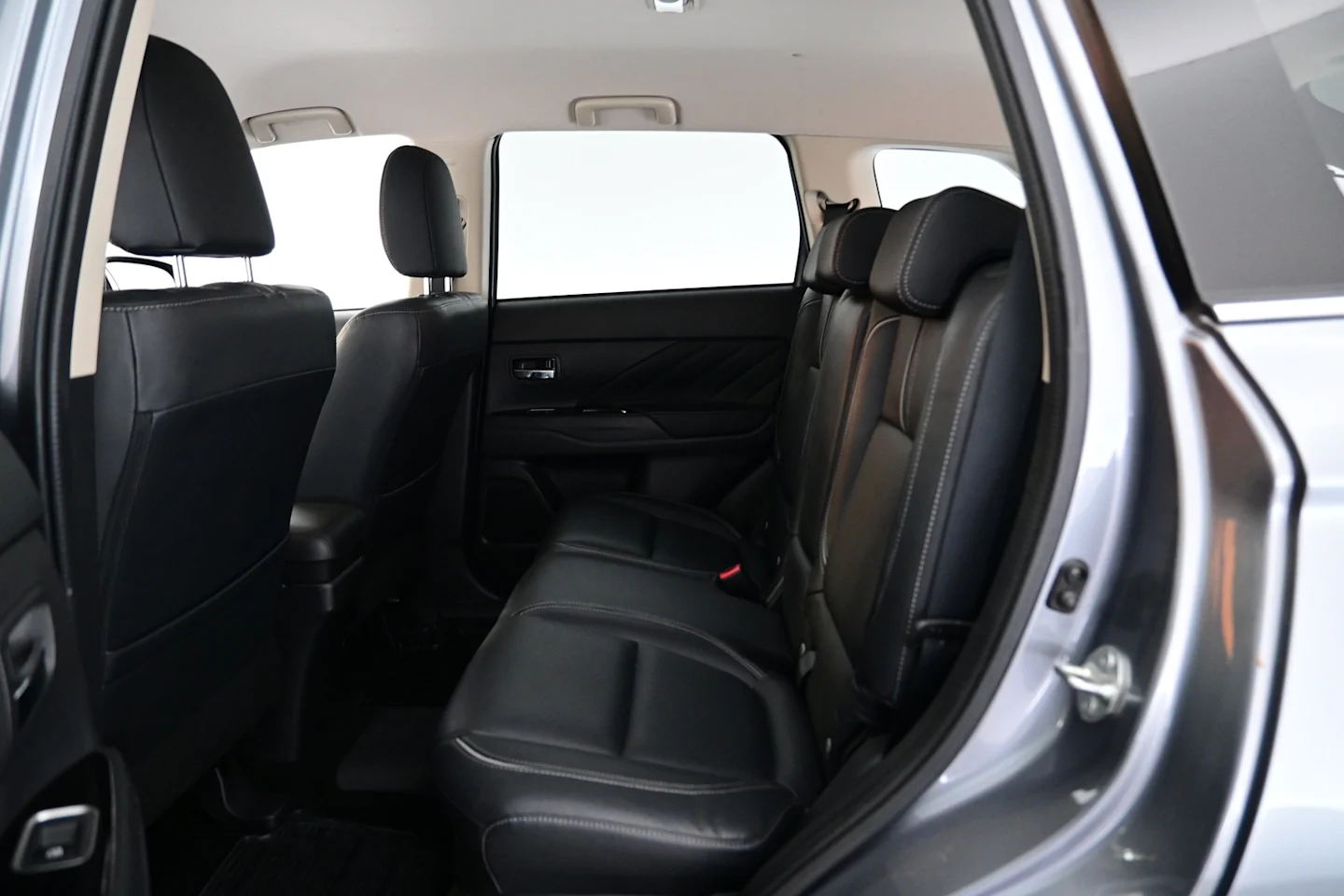 Car Image - 4ldT6d2OtAU2sKyn5iXqvn