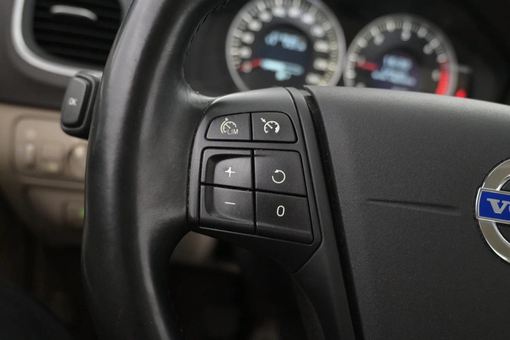 Car Image - 7gdoDuqGRWMU4jFxGaJ6KN