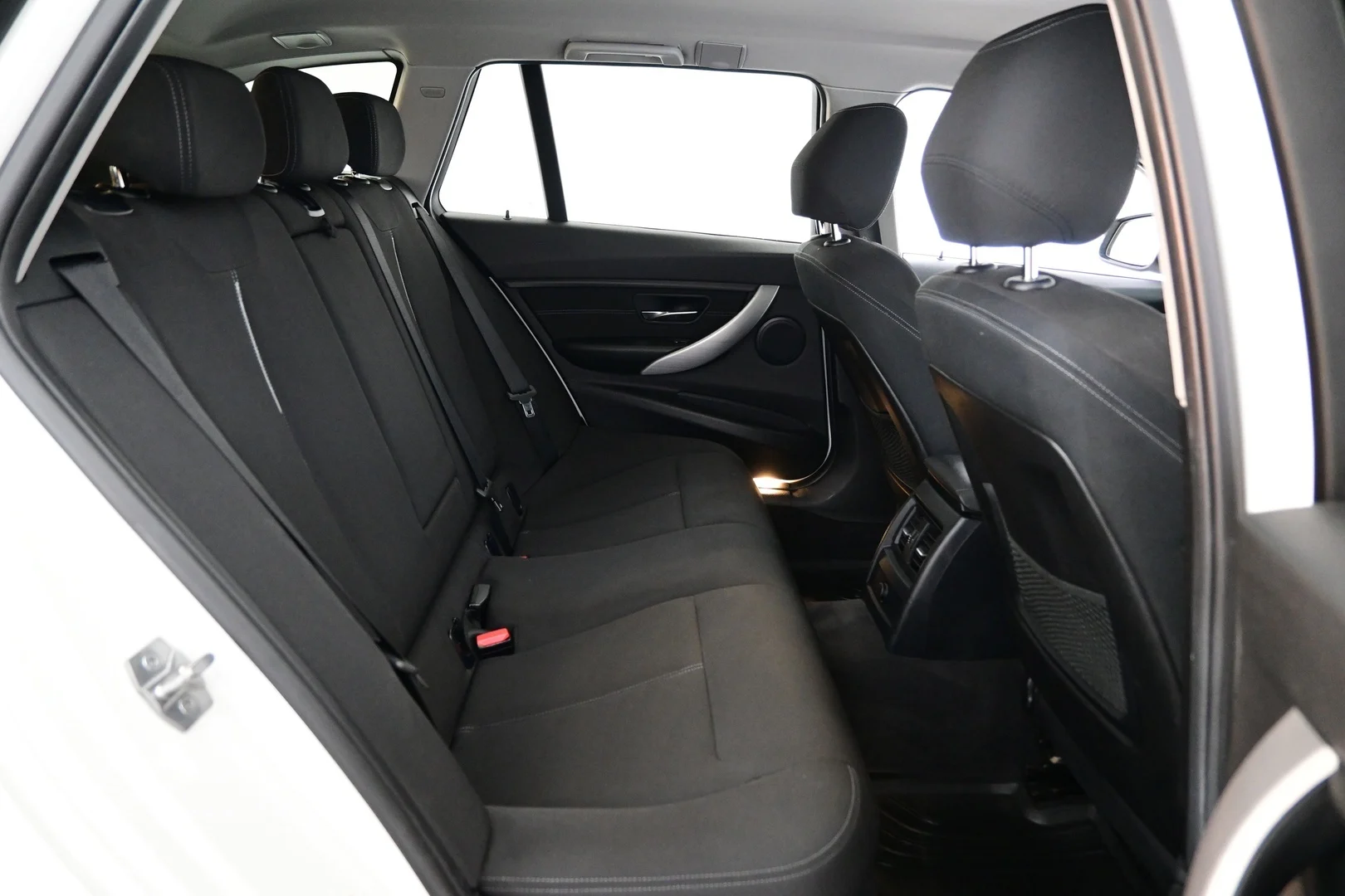 Car Image - 5jSW6hEuwMBZzi5wsXZ8r0