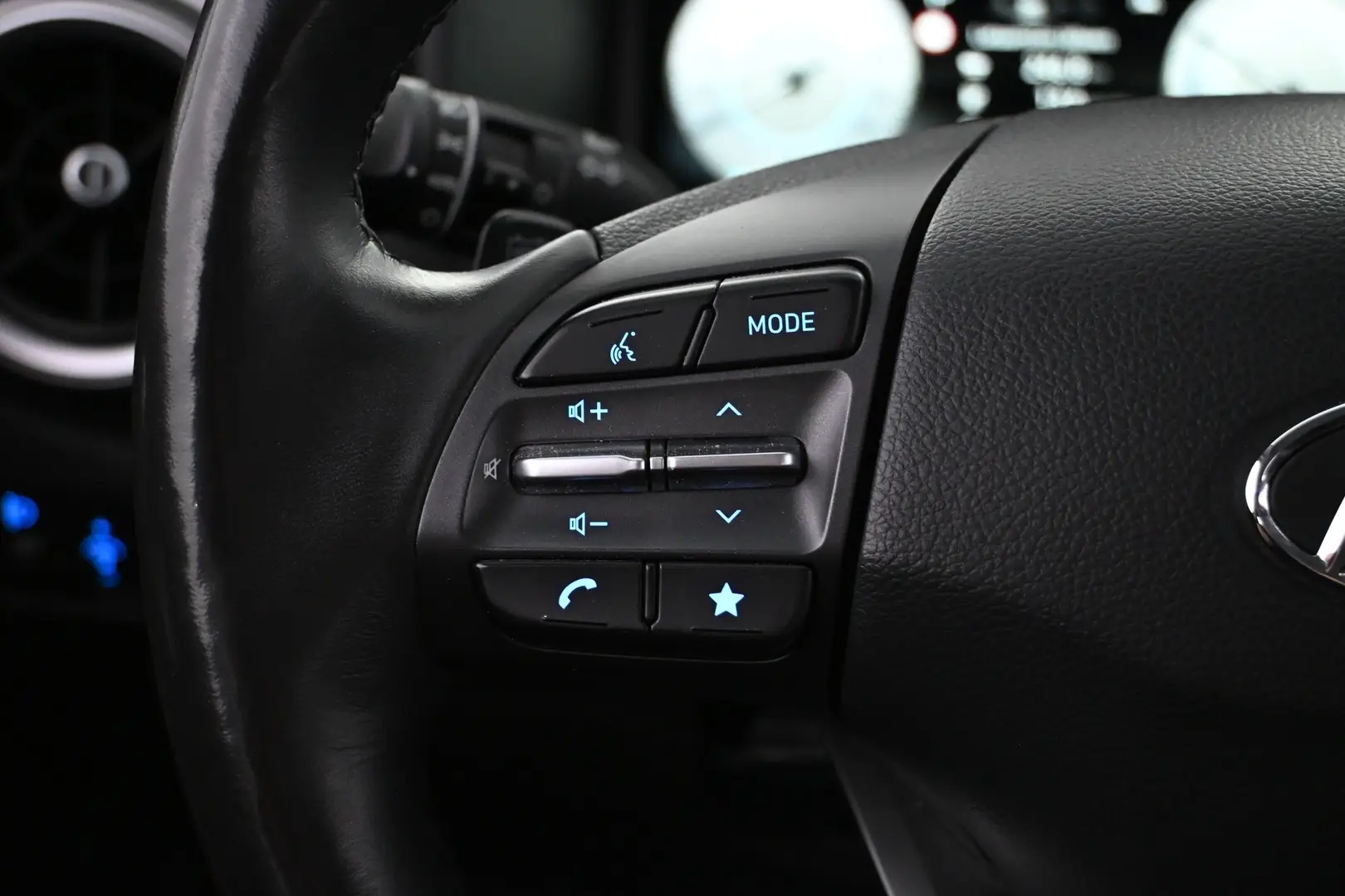 Car Image - 2yuIM8SzGMBMaXkgmcC7TN