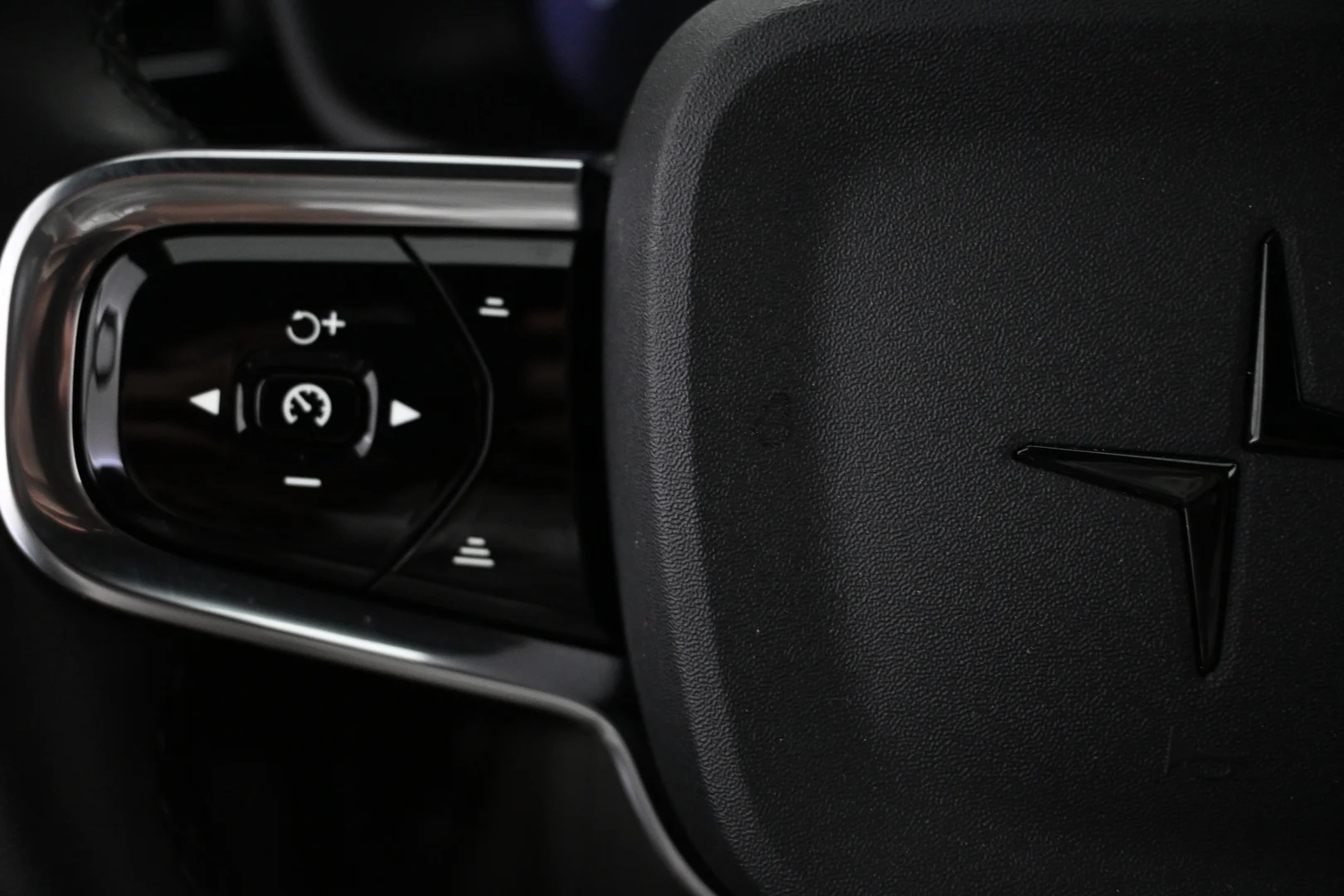 Car Image - 3n0KpdpFwNDbHDZ7BfpaQB
