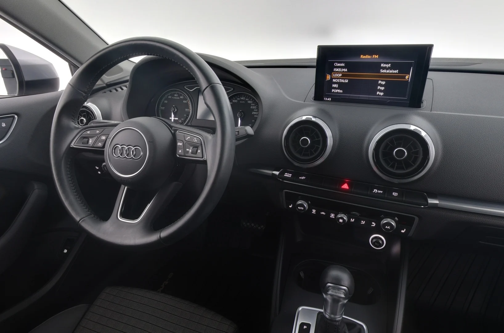 Car Image - 40KPs9uL8nx5aGBw9kv0Wl