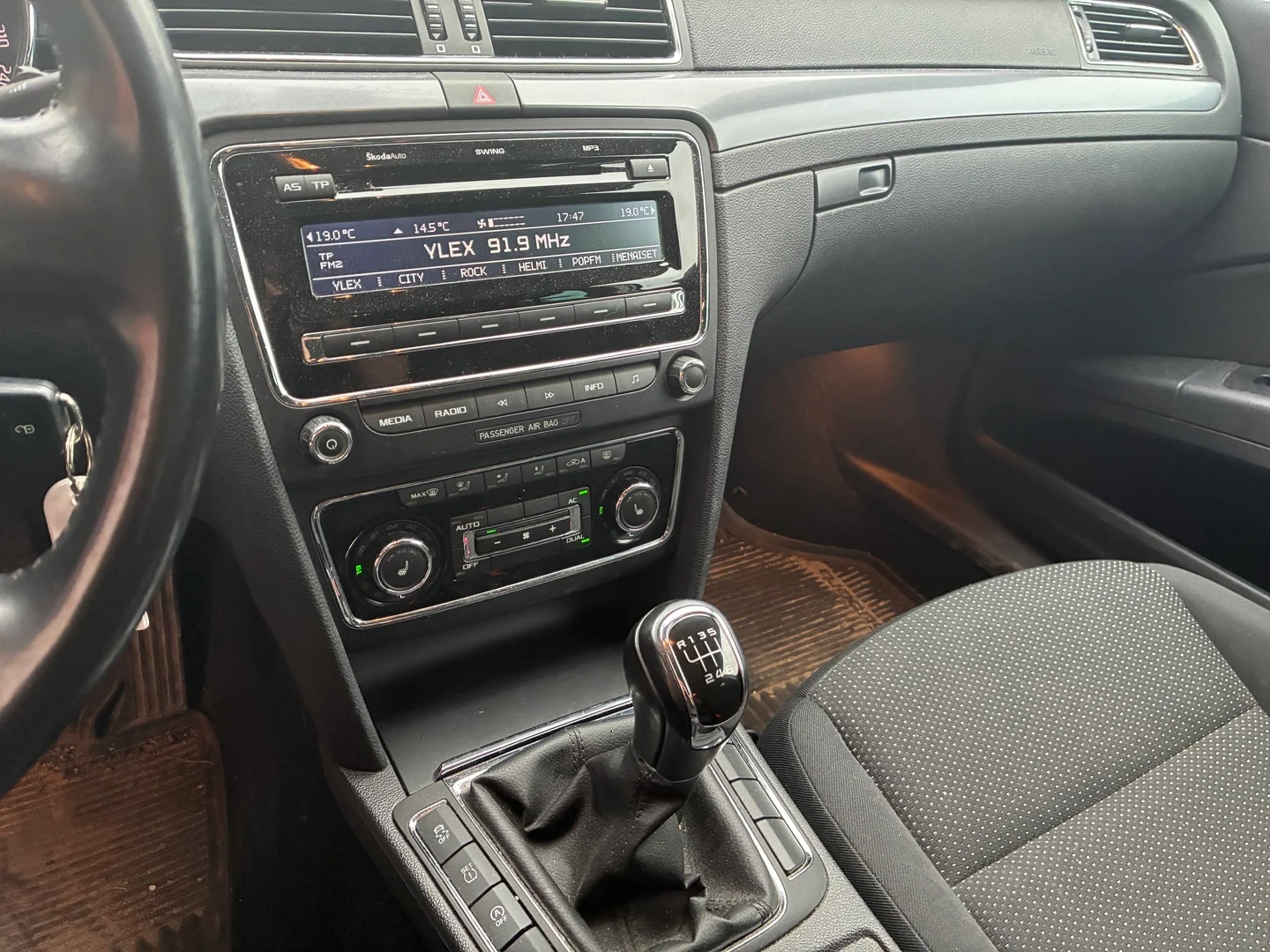 Car Image - 3U5rA9huMUjshNCUg4llmI