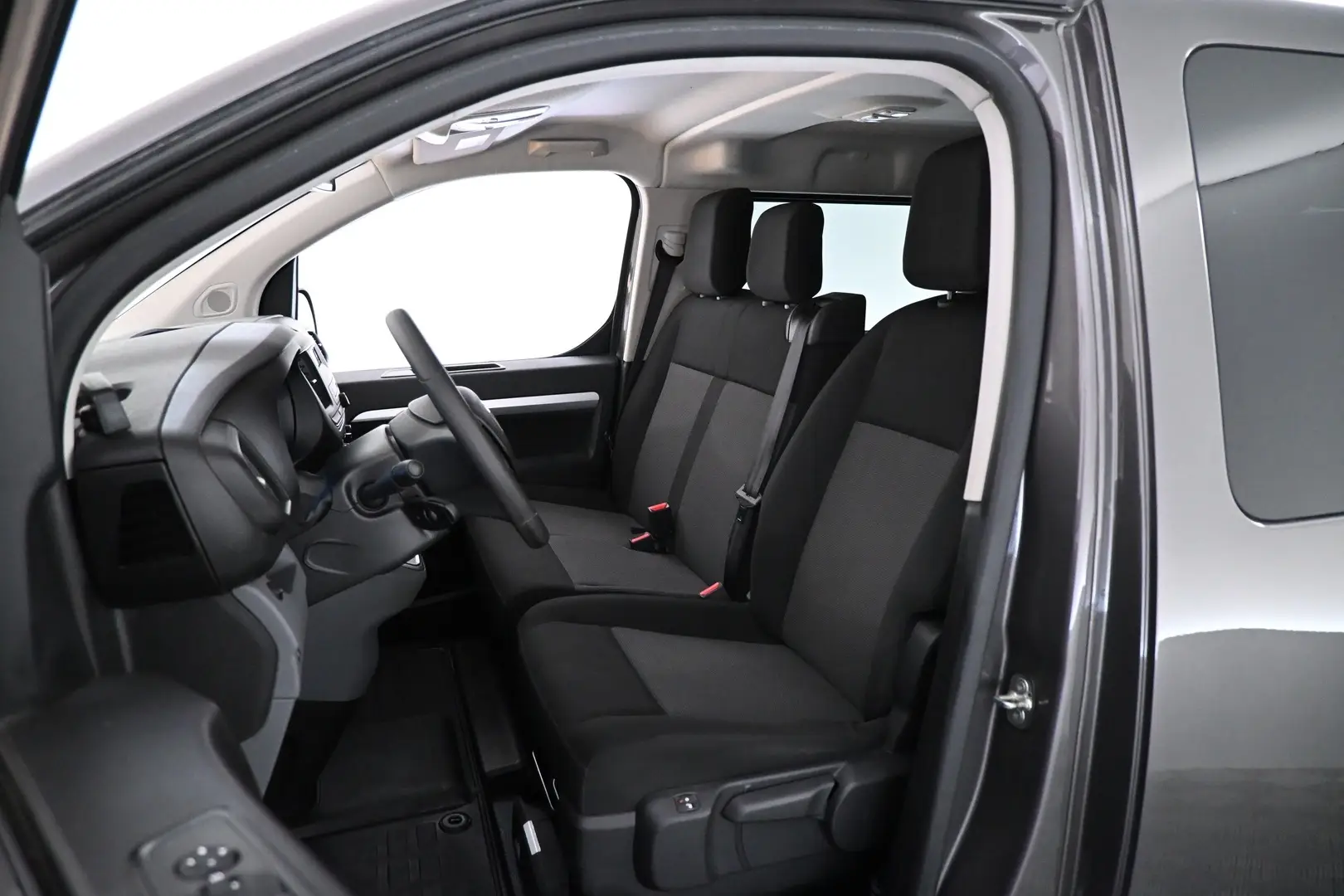 Car Image - 7N2S9q9UhMuaUtQBXrR31R