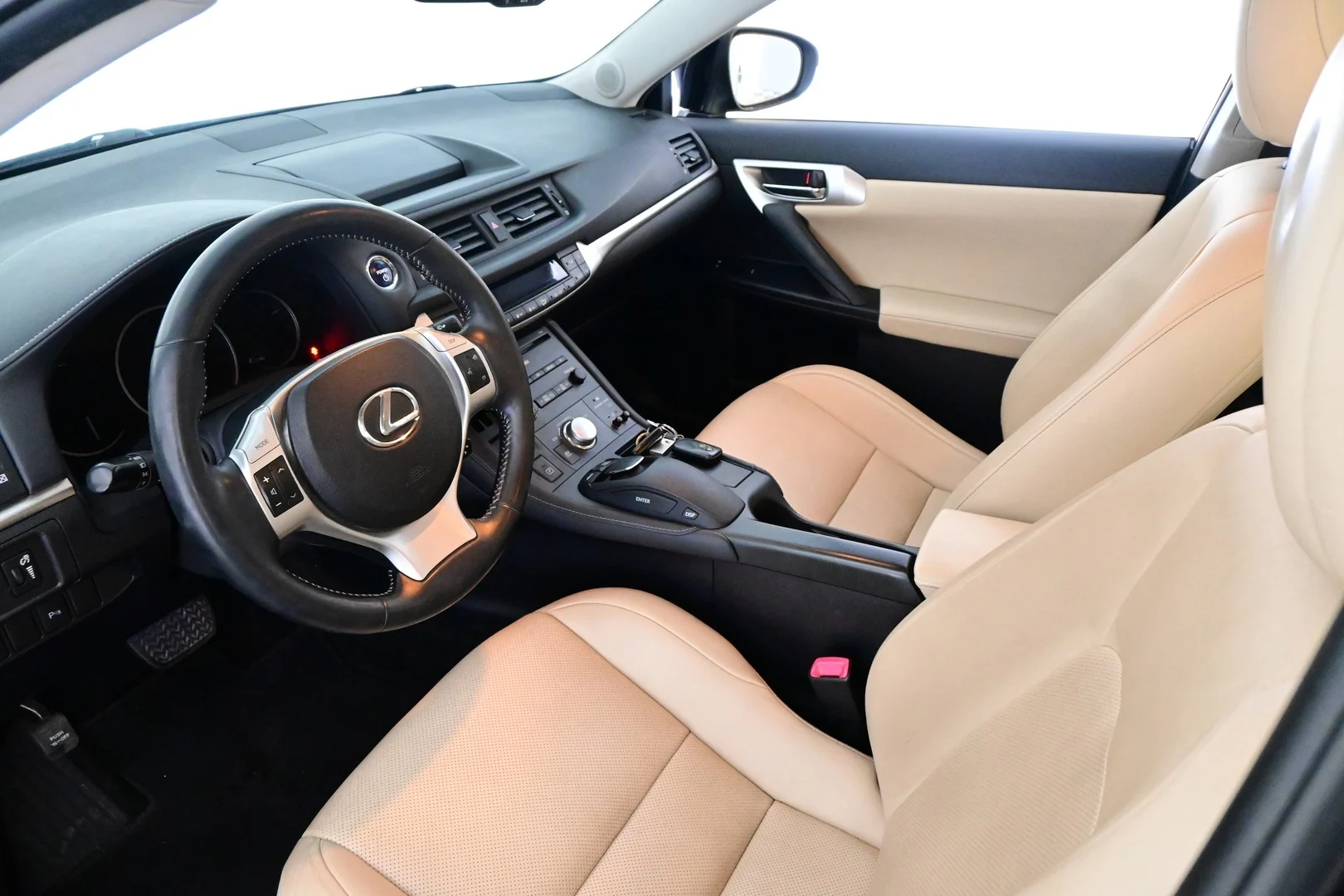 Car Image - 1UCF2guhVYGHKO4Mzm1eNm