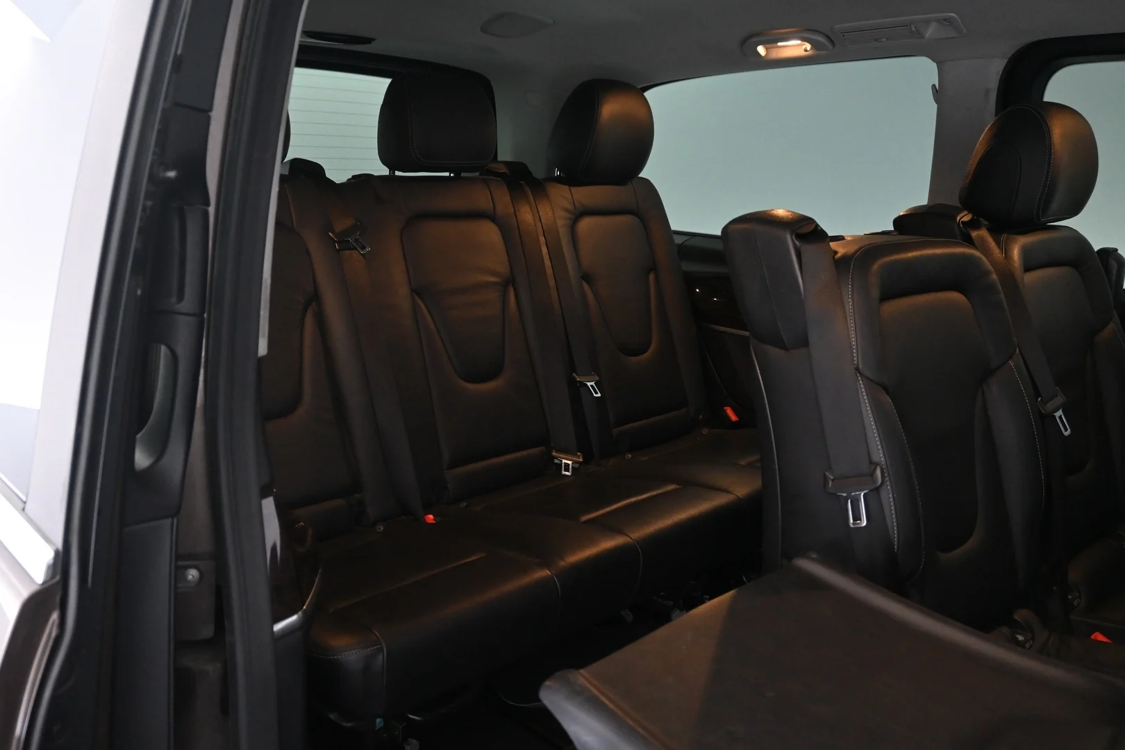 Car Image - 76w9vFwOdPGL4aVDB3DgFU