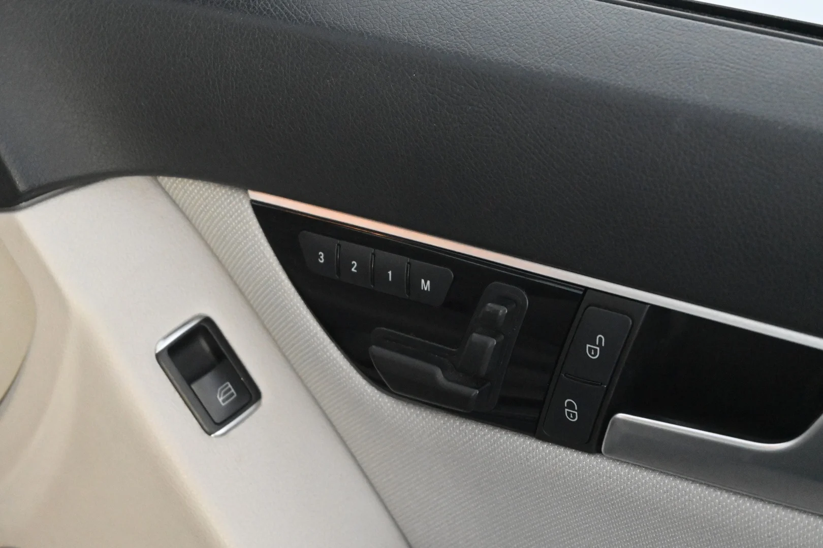 Car Image - 3nvs5tVAdvJrONIVIP0JfA