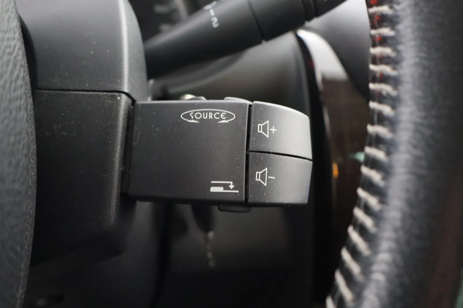 Car Image - CnXe0pq6DG8DyMIPfkCna