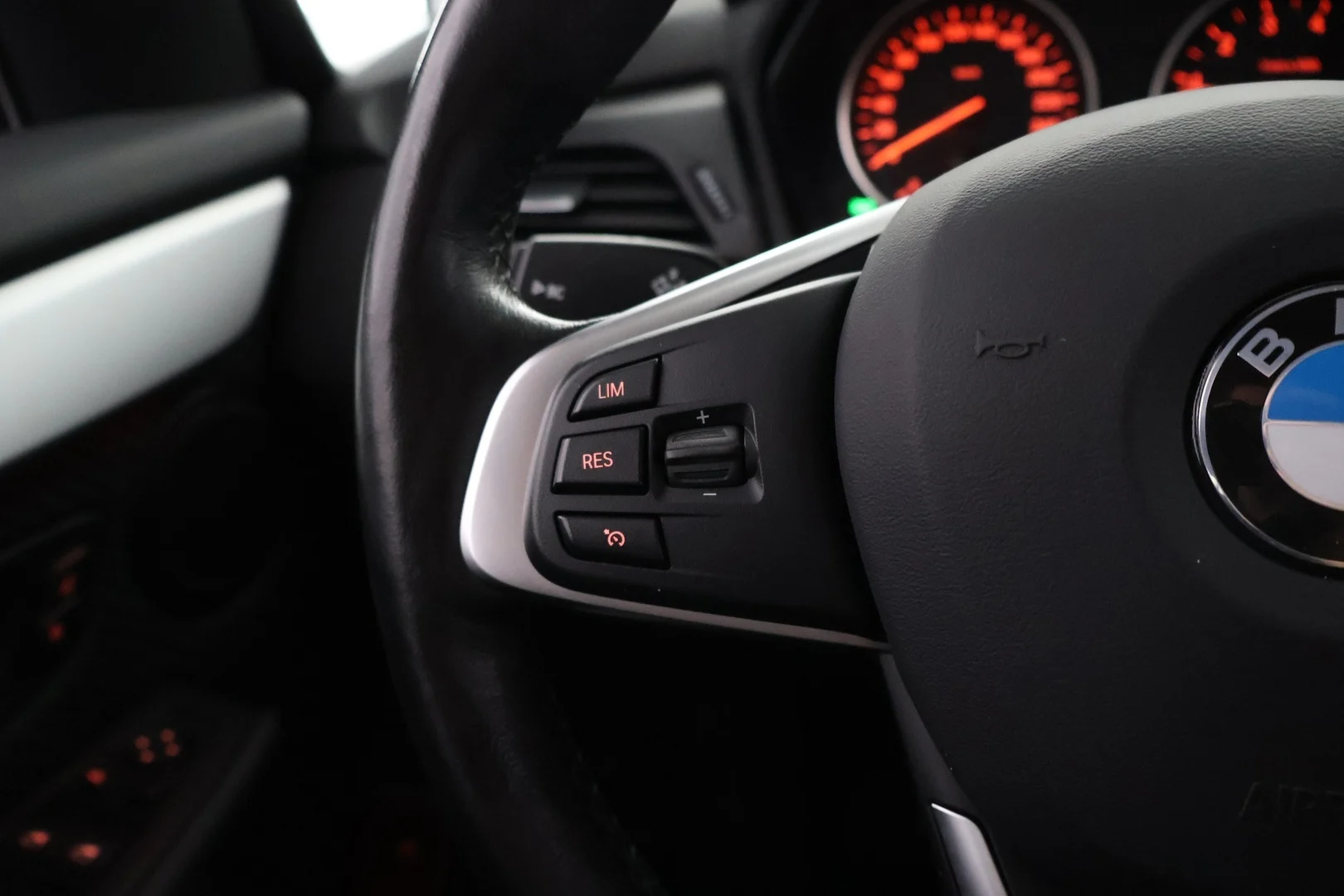 Car Image - 4fKCMKte8qnqNEjqPrce6c