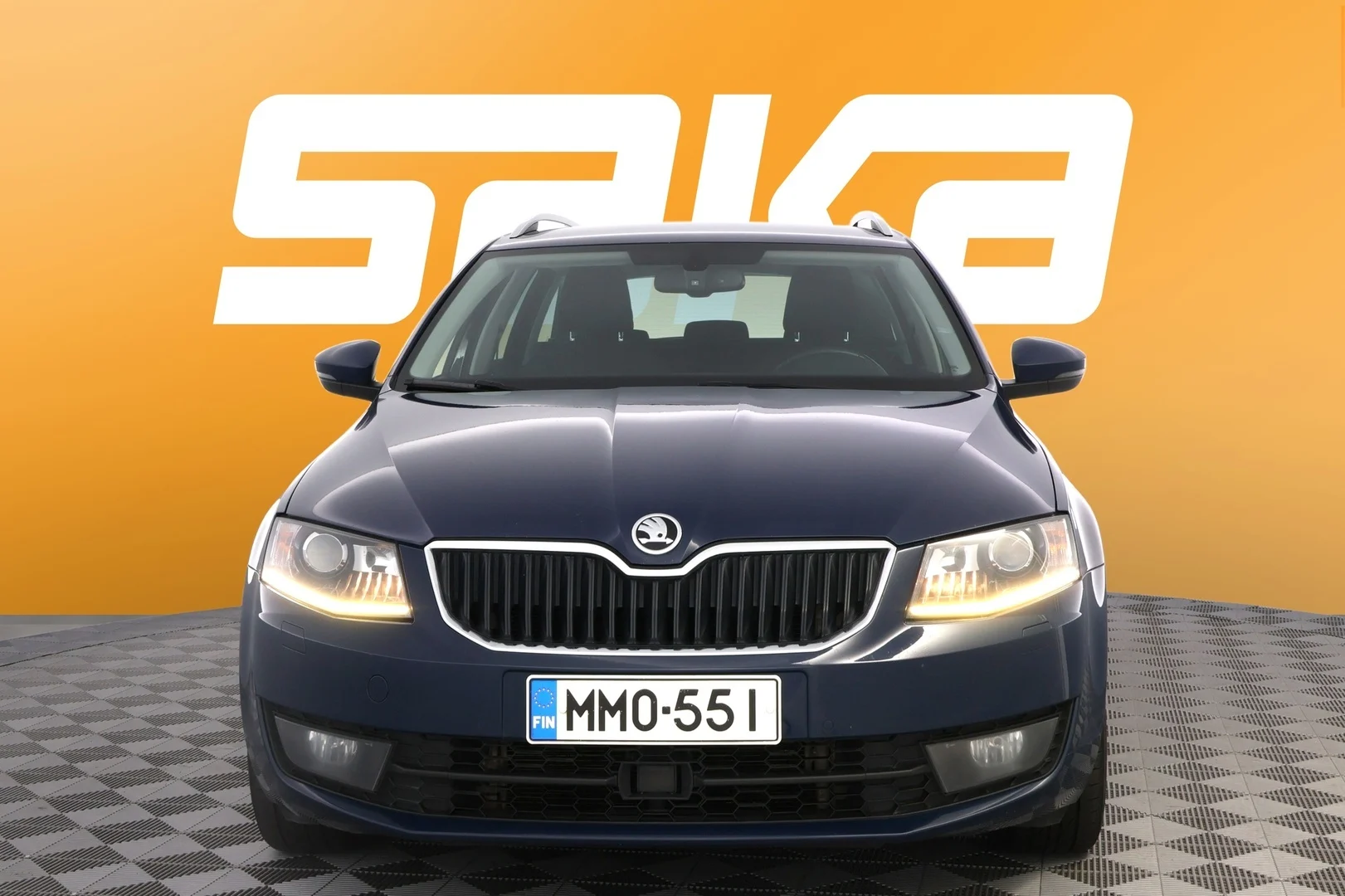 Car Image - 3xb2r0DNTAVQ2aTAB0mkCf