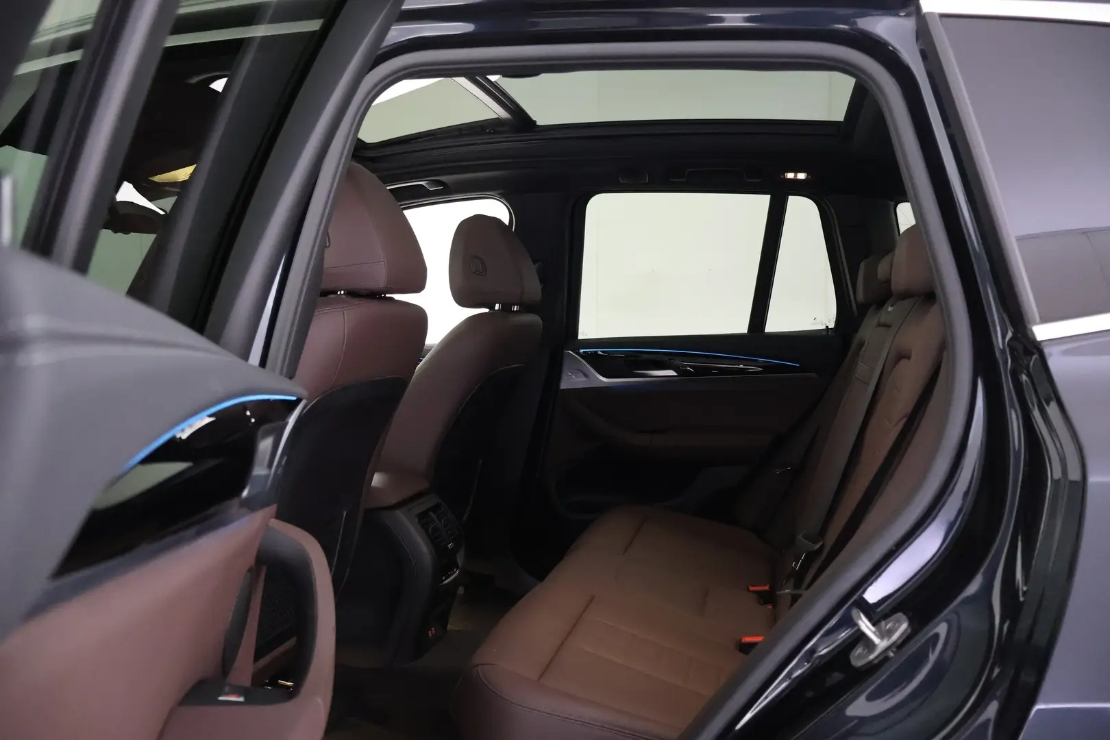 Car Image - X2DBPdBJK0BOHbaUUcaca