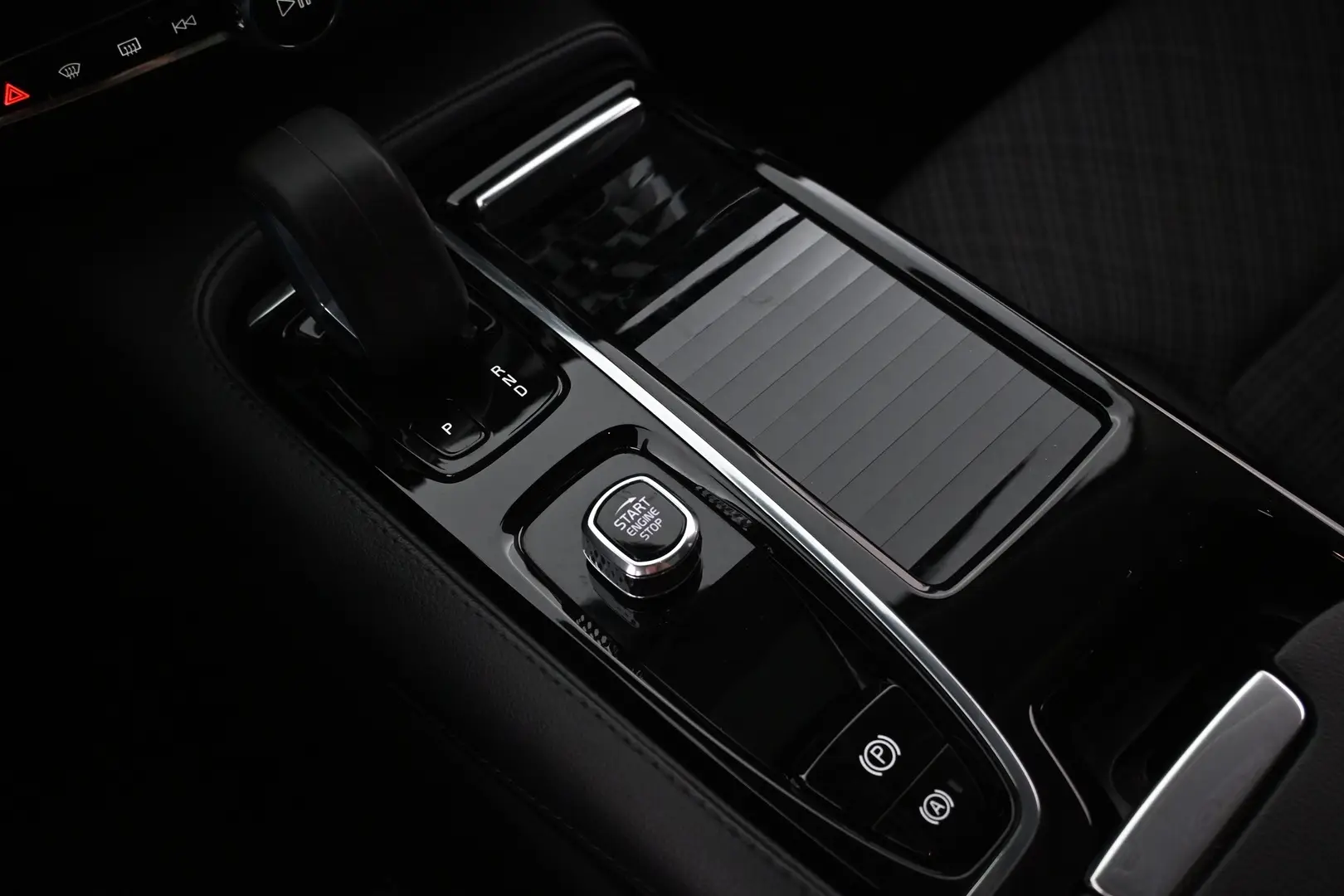 Car Image - Y7rIbYRdmcCW61kkZLMiL