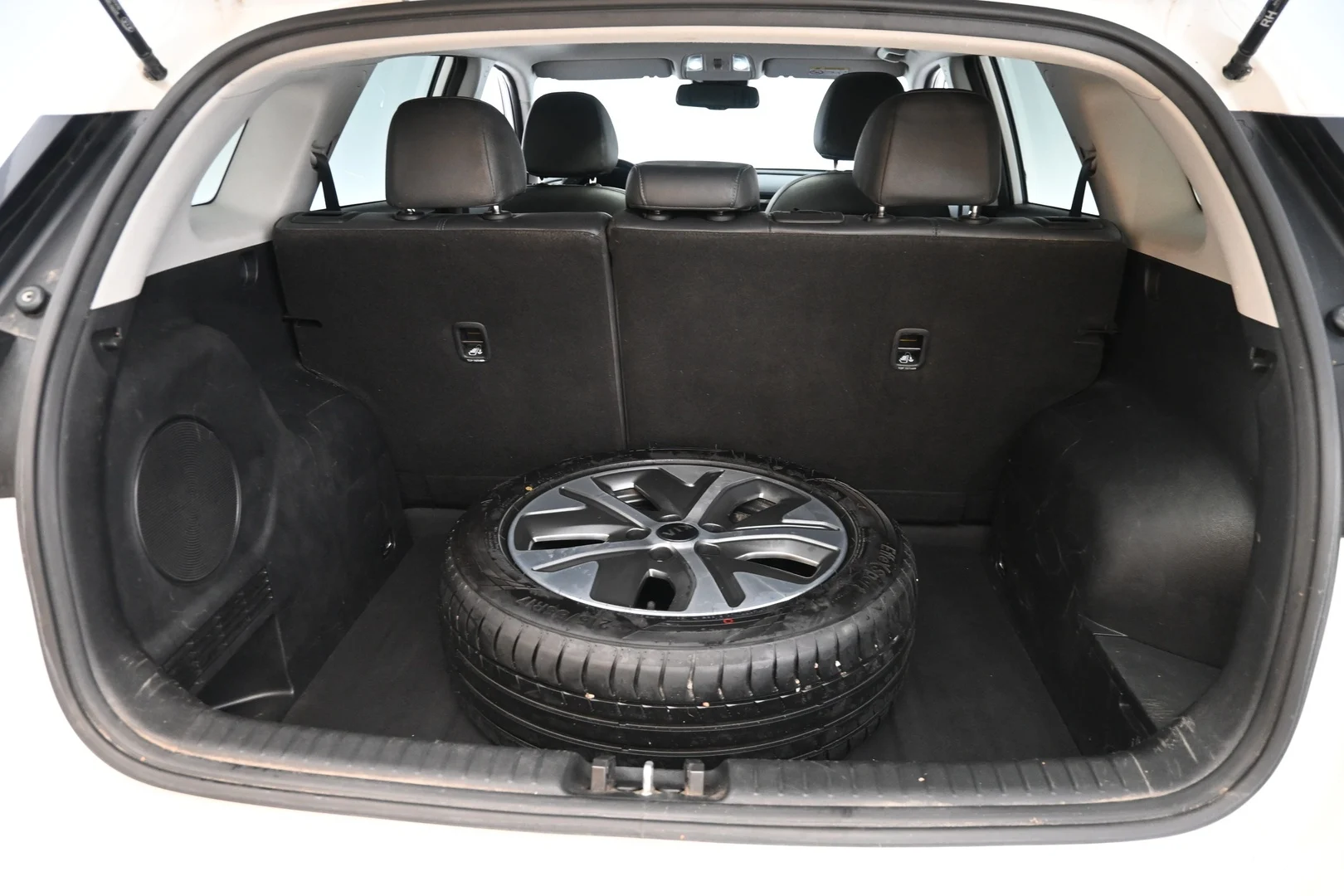 Car Image - 4egron1QYkuiOxzntit1u3