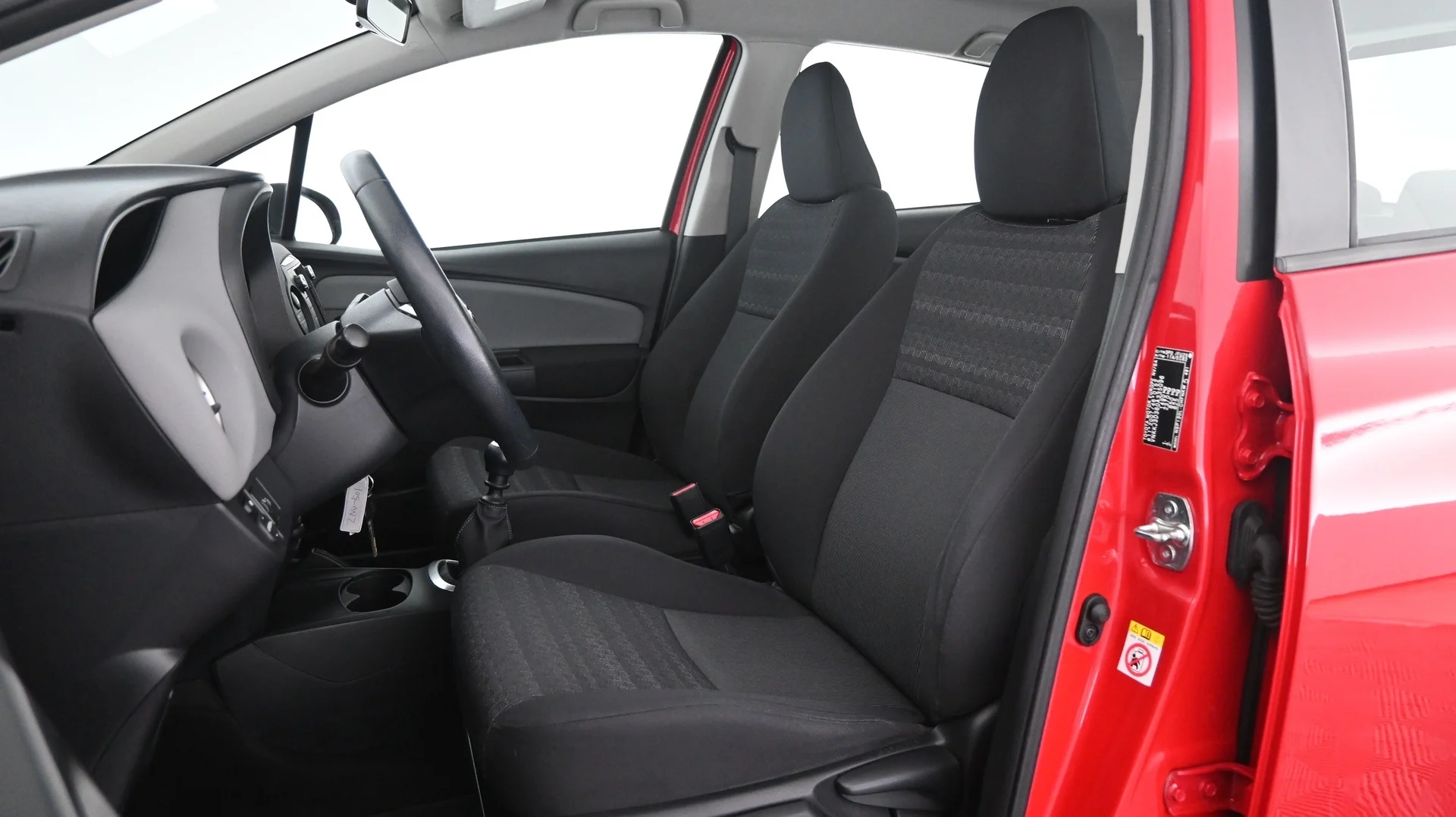 Car Image - 2mvoy8bhx2yaRtfeOdrSHb