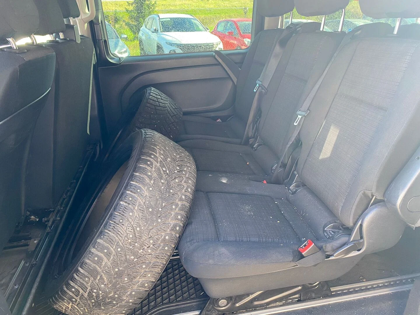 Car Image - 1KjBv4f6XkcDLjf1Ym99DZ
