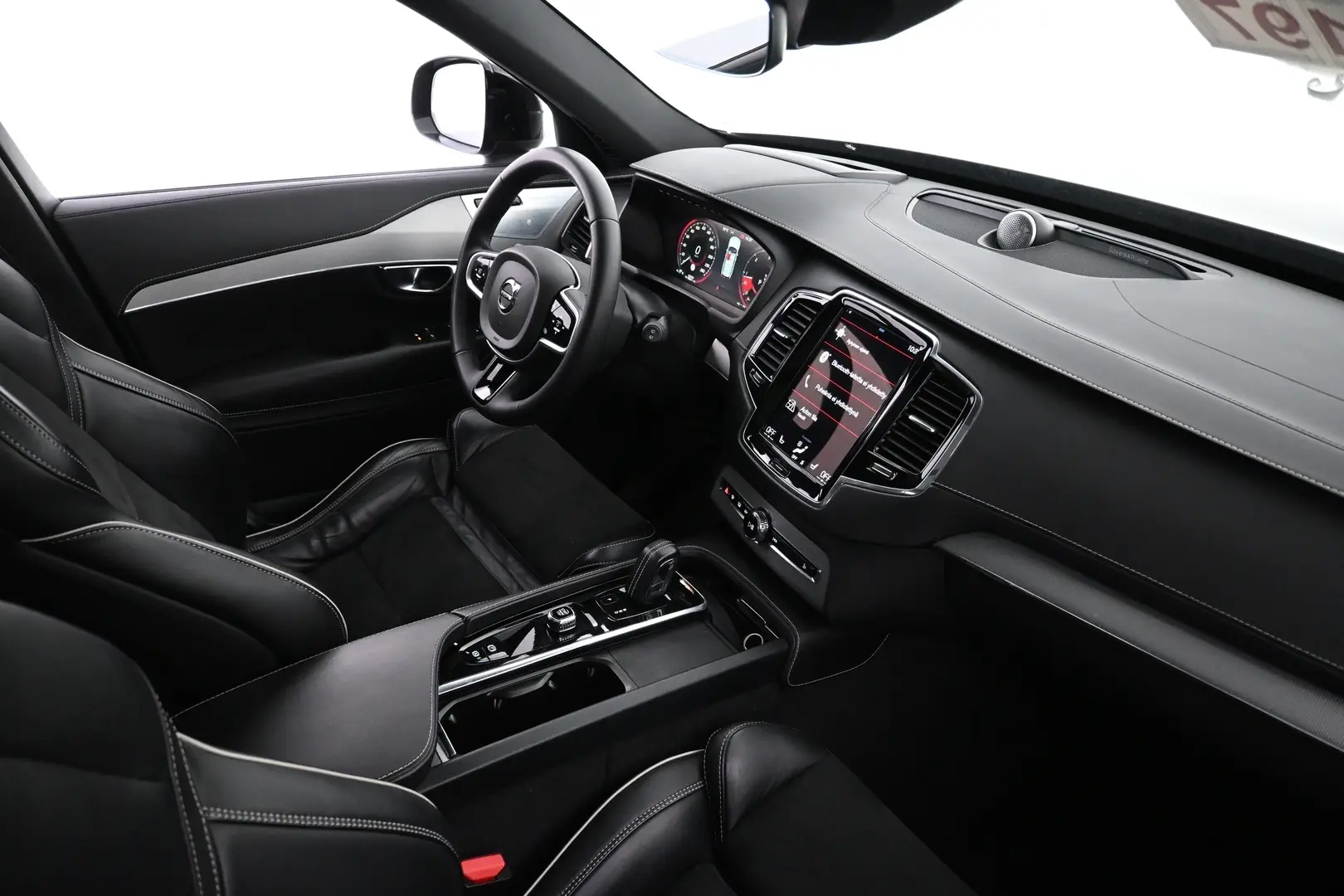 Car Image - 7B9VynScUTWYIRBb1A3TlI