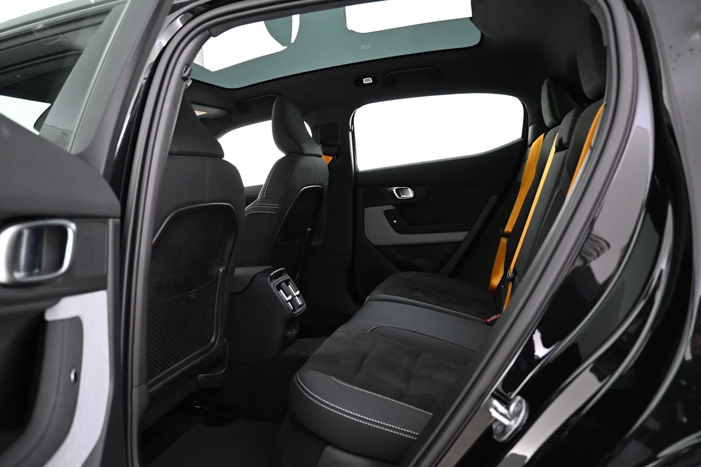 Car Image - j0gdOFrsvtsrzv6x2DgHl