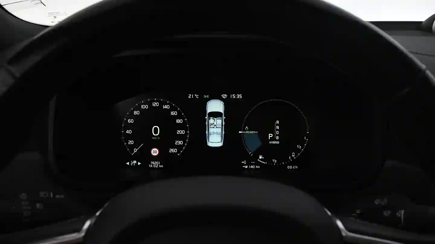 Car Image - GiMbuYobyxQC3NUb0mGVy