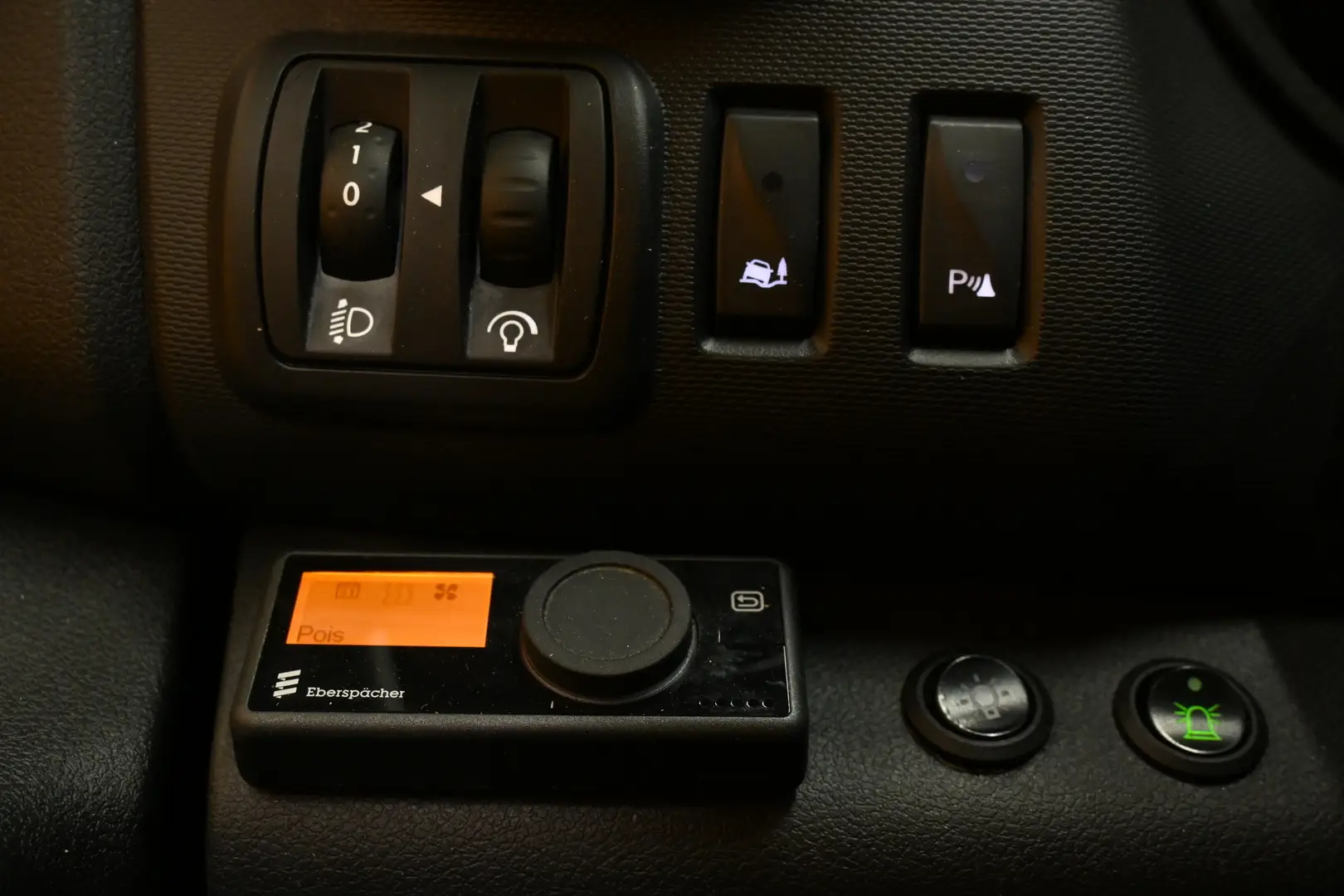 Car Image - 4sau6ONTwPAa8WSBnnijQ8
