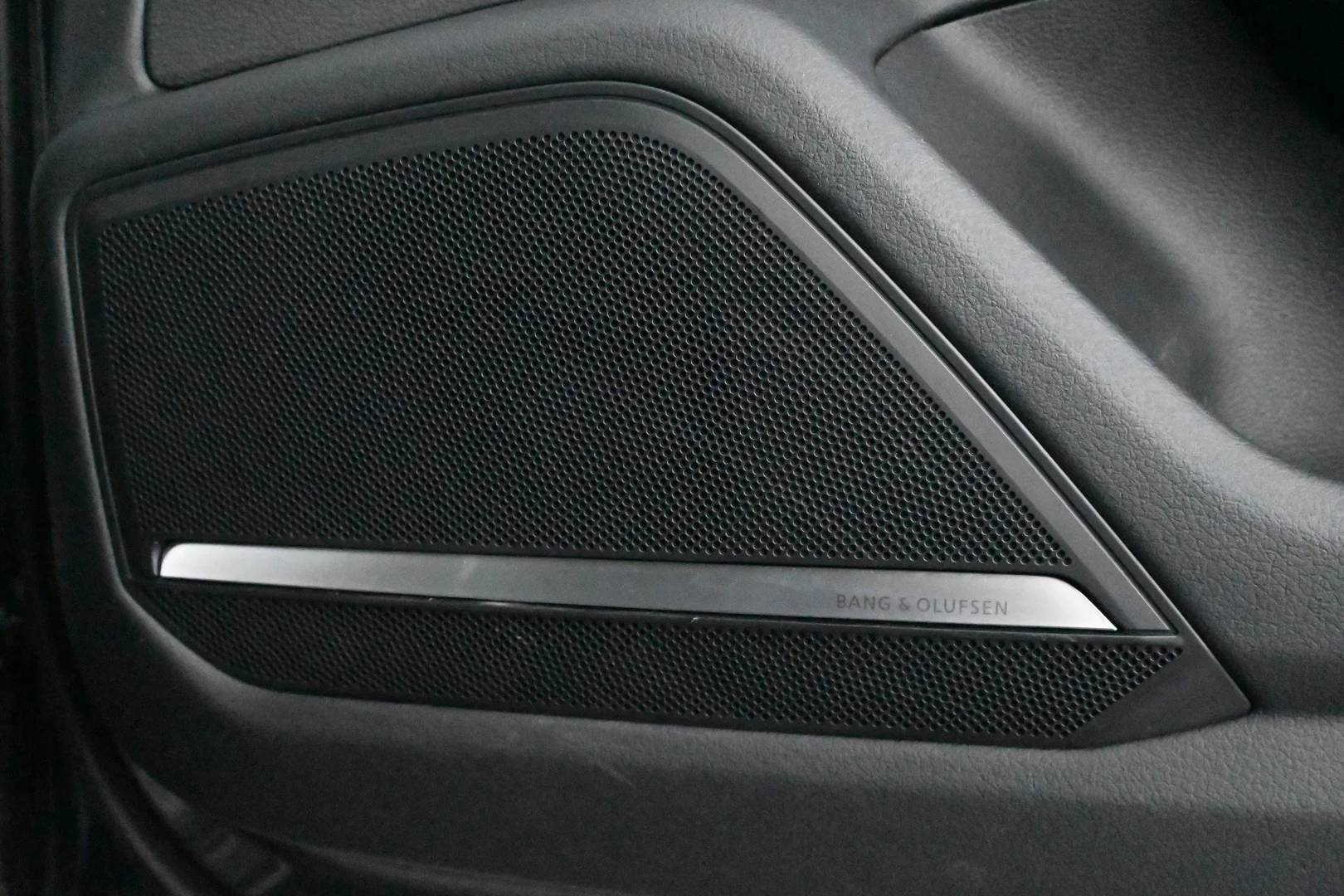 Car Image - 38RPOjEloqJ2WpbzLe2fxR