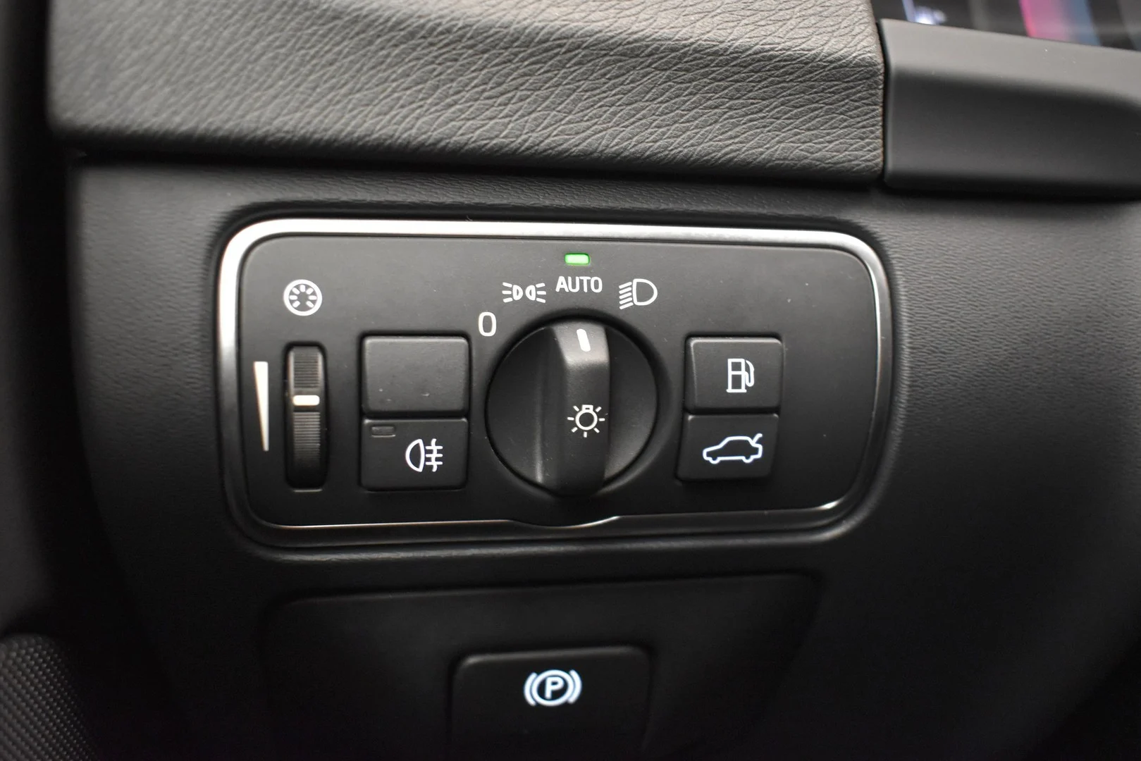 Car Image - NTz72wyZDj1ukYkwuhPH6