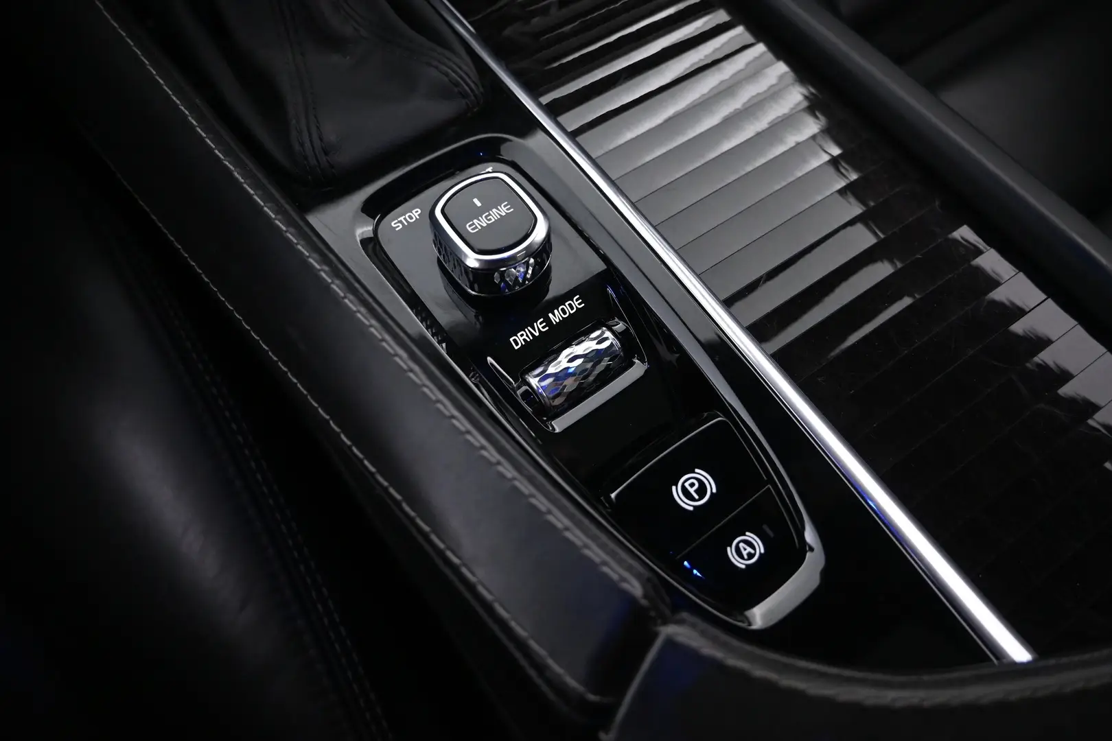 Car Image - 3fY7gm4w2WFcDjXAzPETkJ