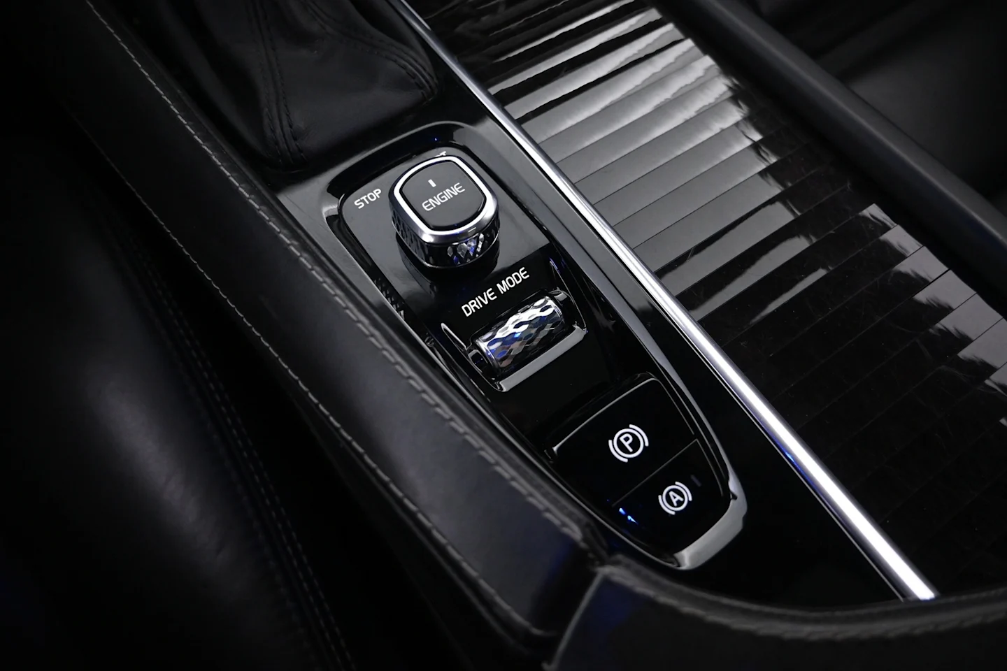 Car Image - 3fY7gm4w2WFcDjXAzPETkJ