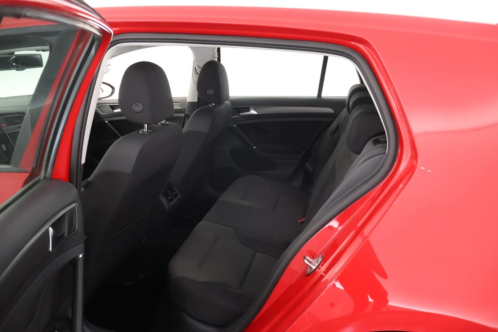 Car Image - 5bO5DtlRlrPs2H6EtXt7Ys