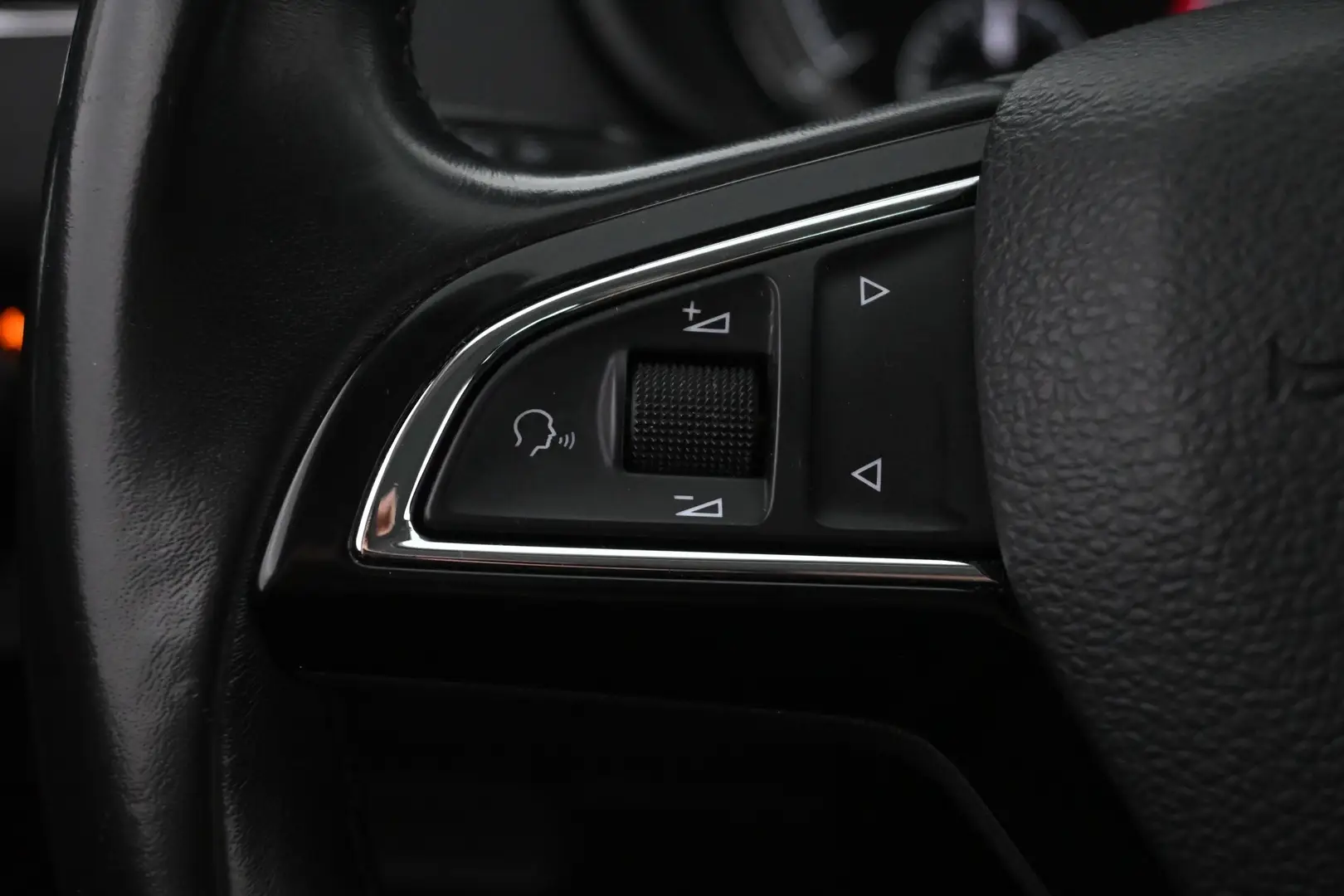 Car Image - 2SaPg6IZUVKnWmLFuAOvNn
