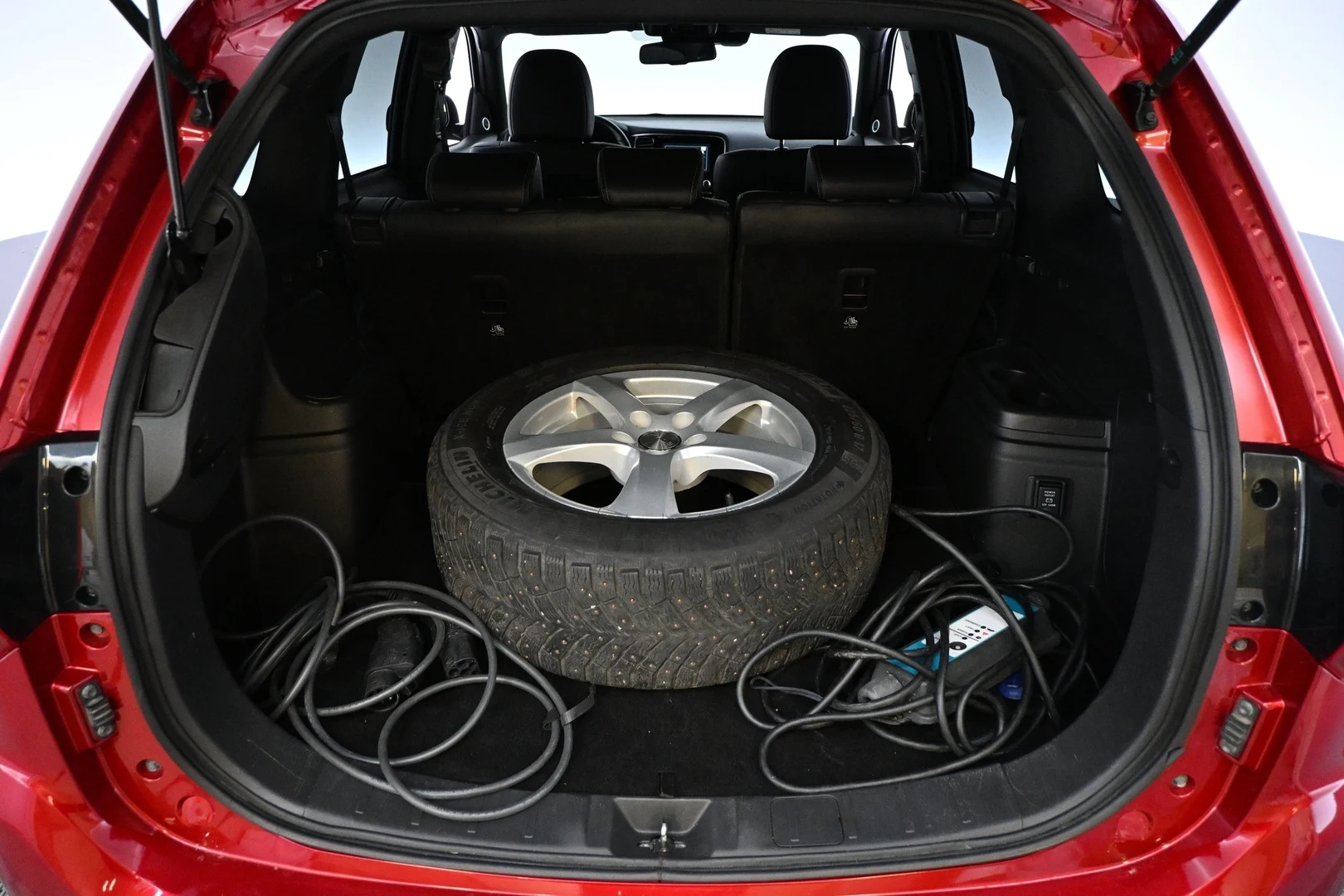 Car Image - 54YPYSv7Pg1sOfZBBGQJqi