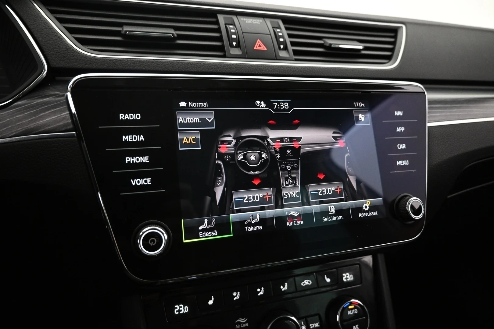 Car Image - yoWYJ7bbNn3bSf7Qz4j5T