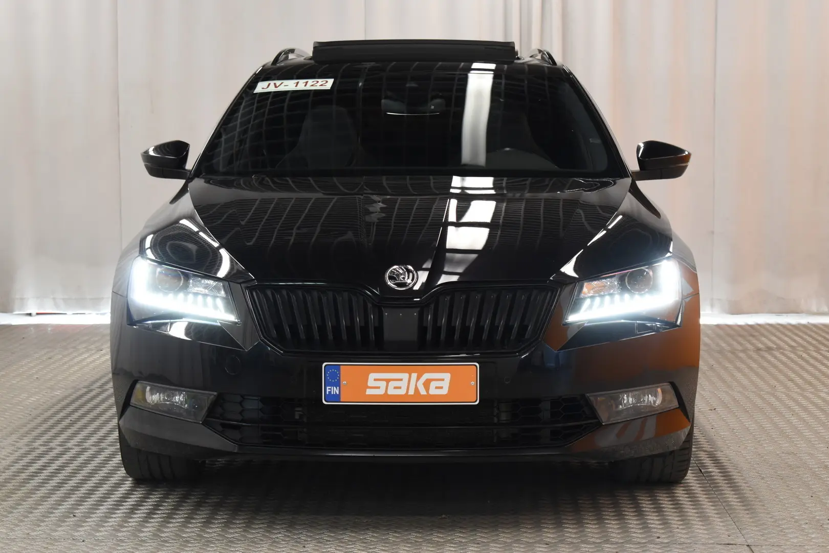 Car Image - 2nls6fmFmGVwlucJrU97LZ