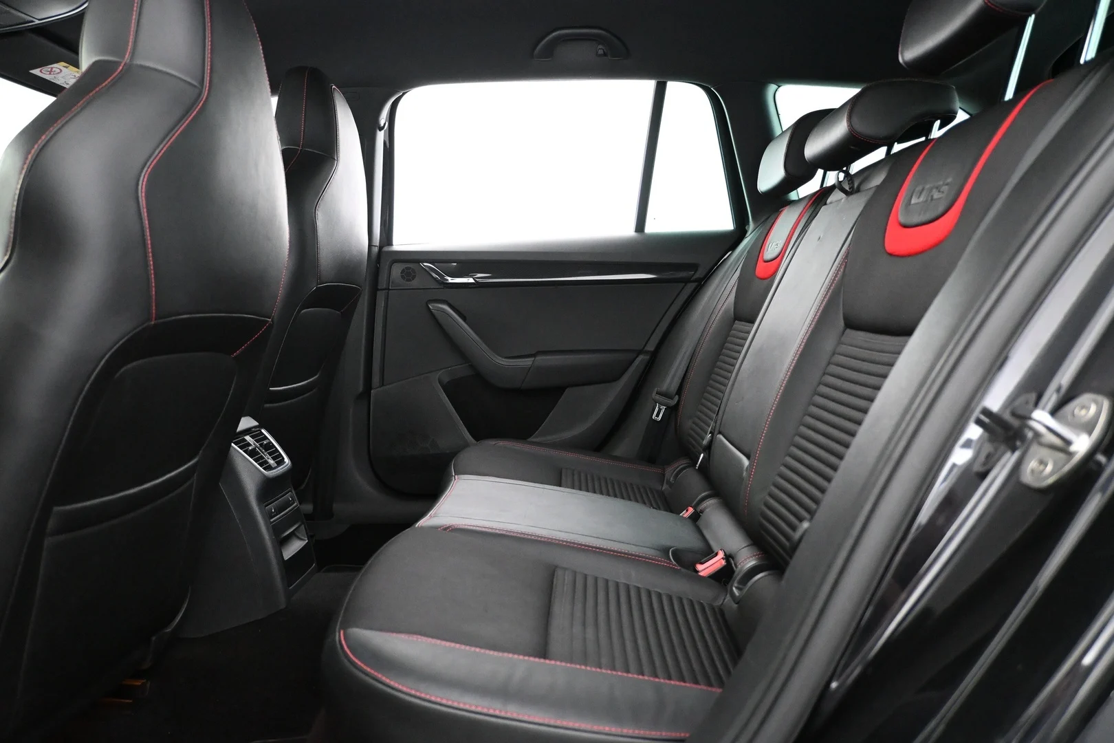 Car Image - 7LF5TmaZ5uQveIhhu1GtQu