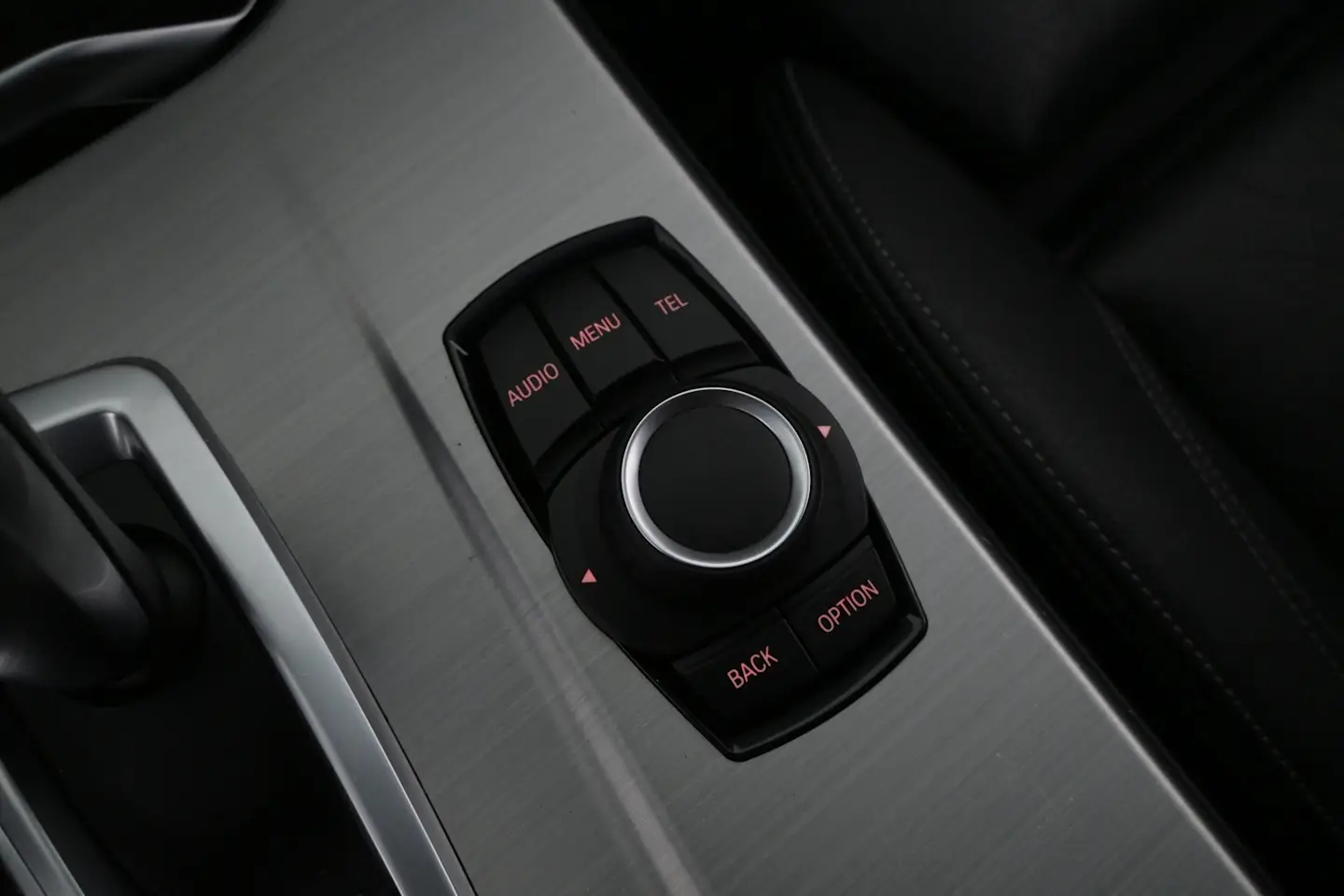 Car Image - jaq1CROSTet8S5oX10YG0