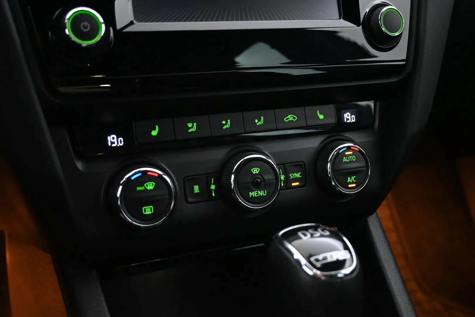 Car Image - 3uKkbgyYPRDB9bp0E2cGgf