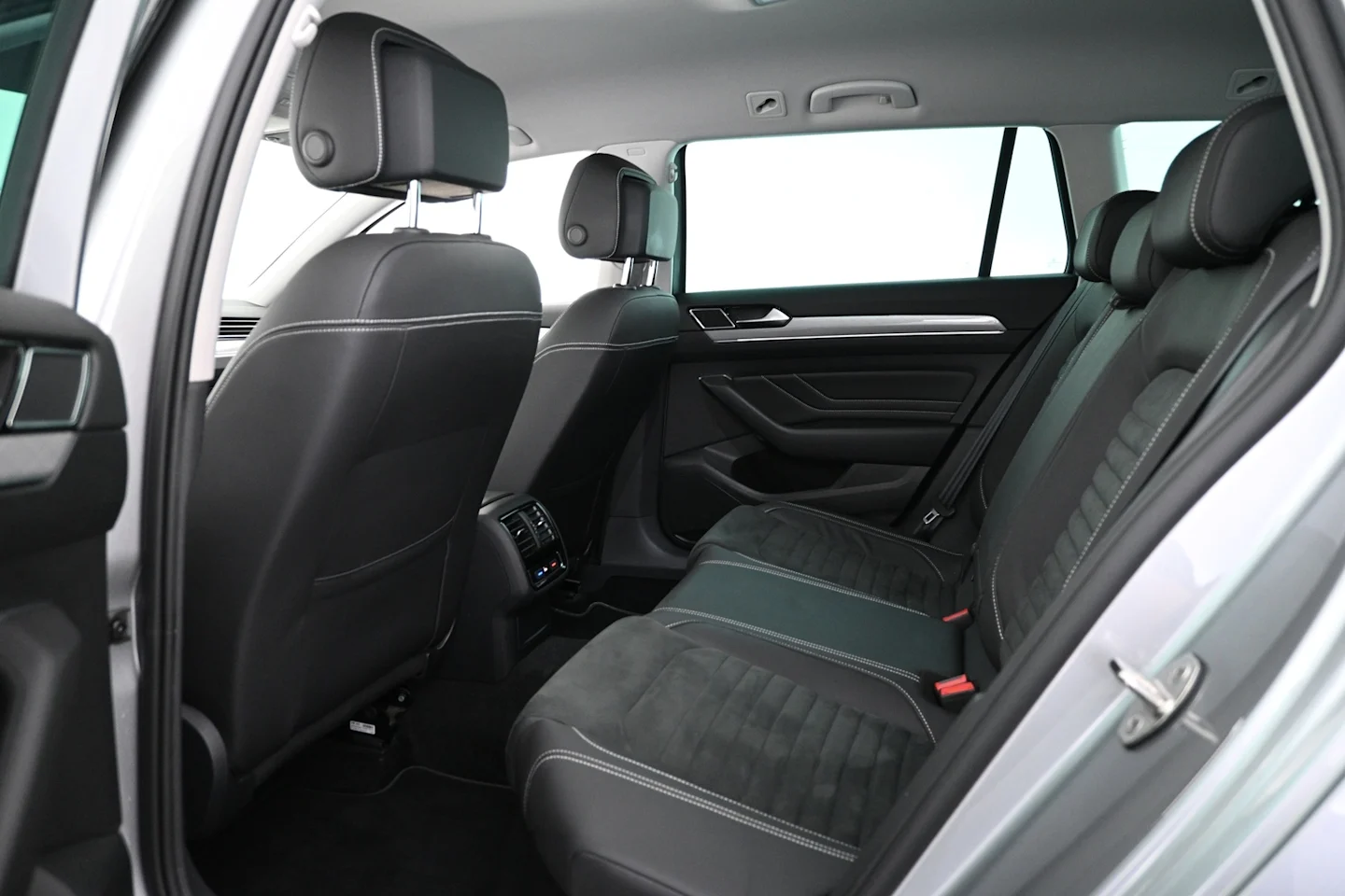 Car Image - 4jGzJJMcN34t4p3lDSfiH5