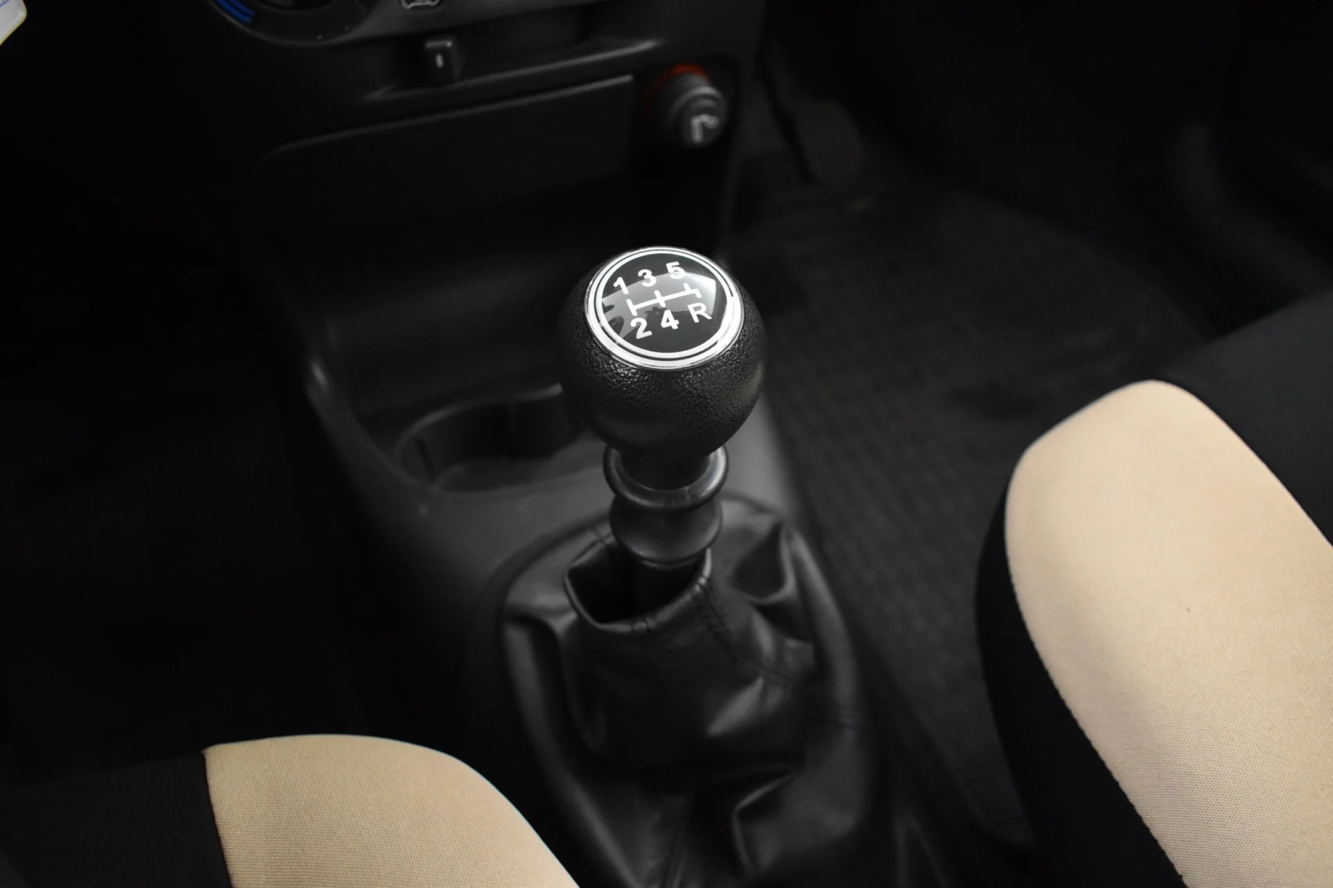 Car Image - 22g2svpzHOqJ94VzjPW8K1