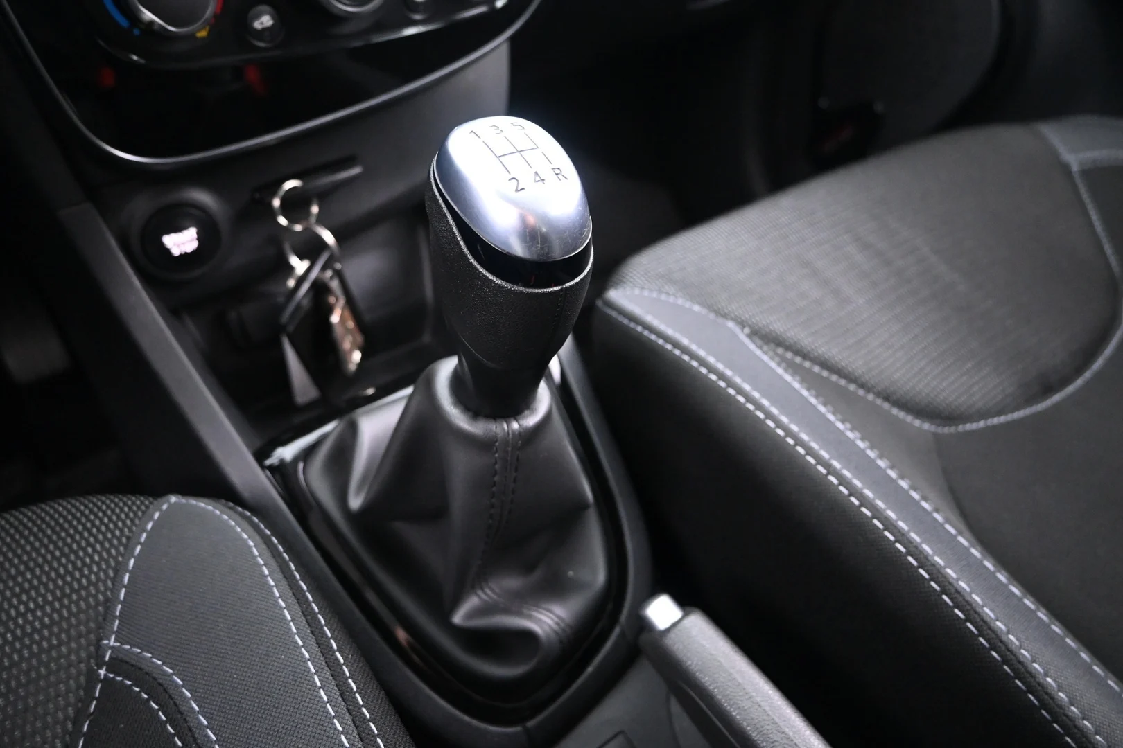 Car Image - 6I7uve8skDUnesyKcv6qs7