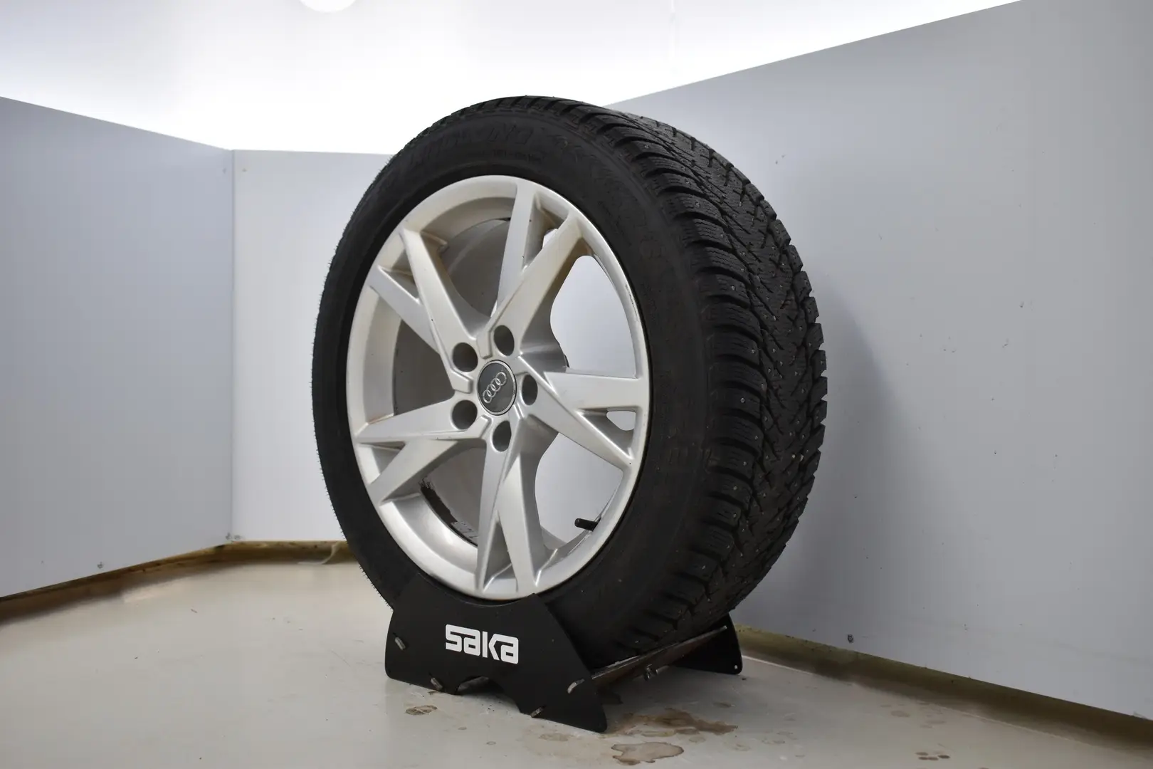 Car Image - CbWrgIT26ZKjsg0X15c85