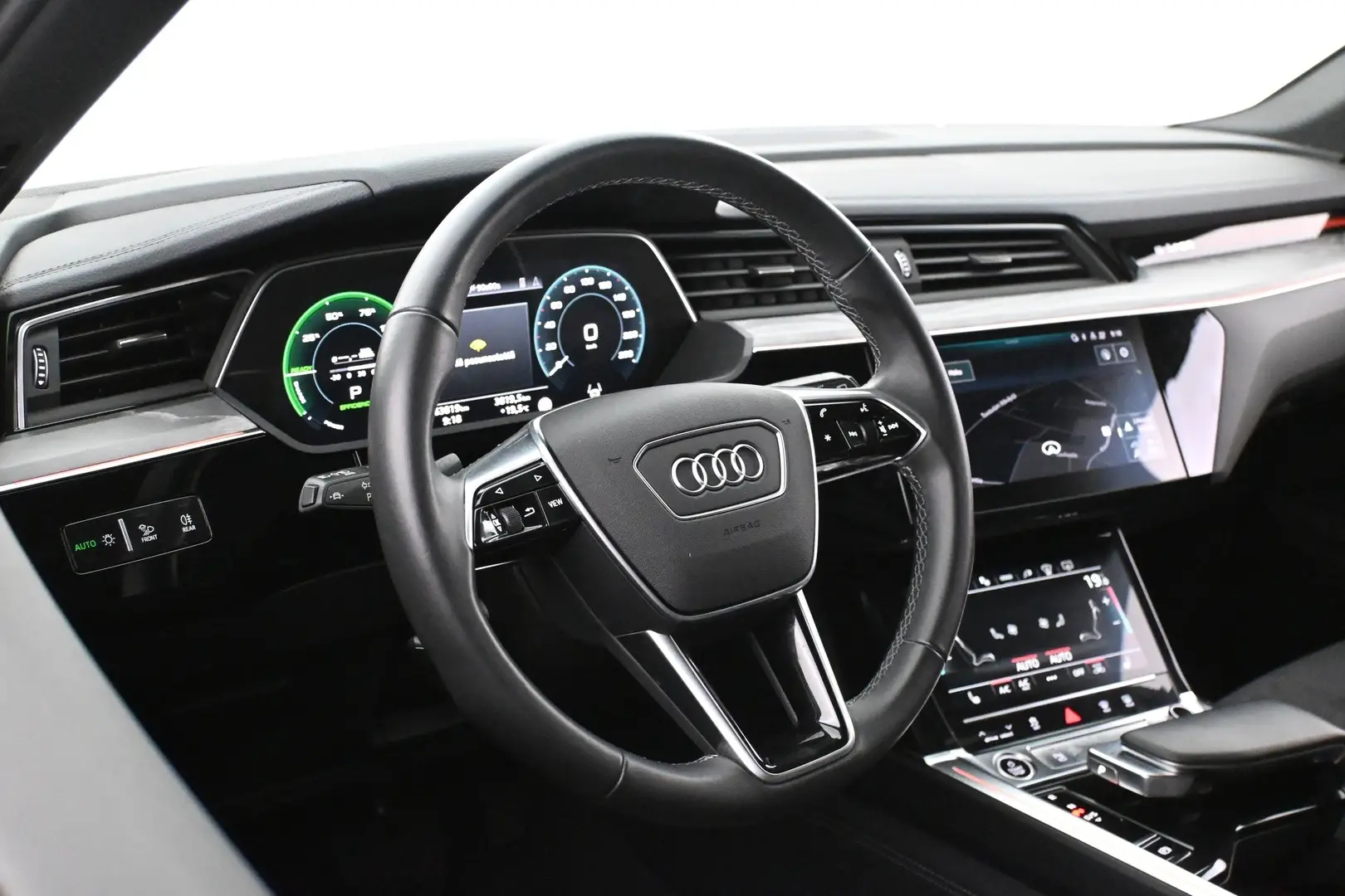 Car Image - HjPSb1CRE2NGx3o5aufVS