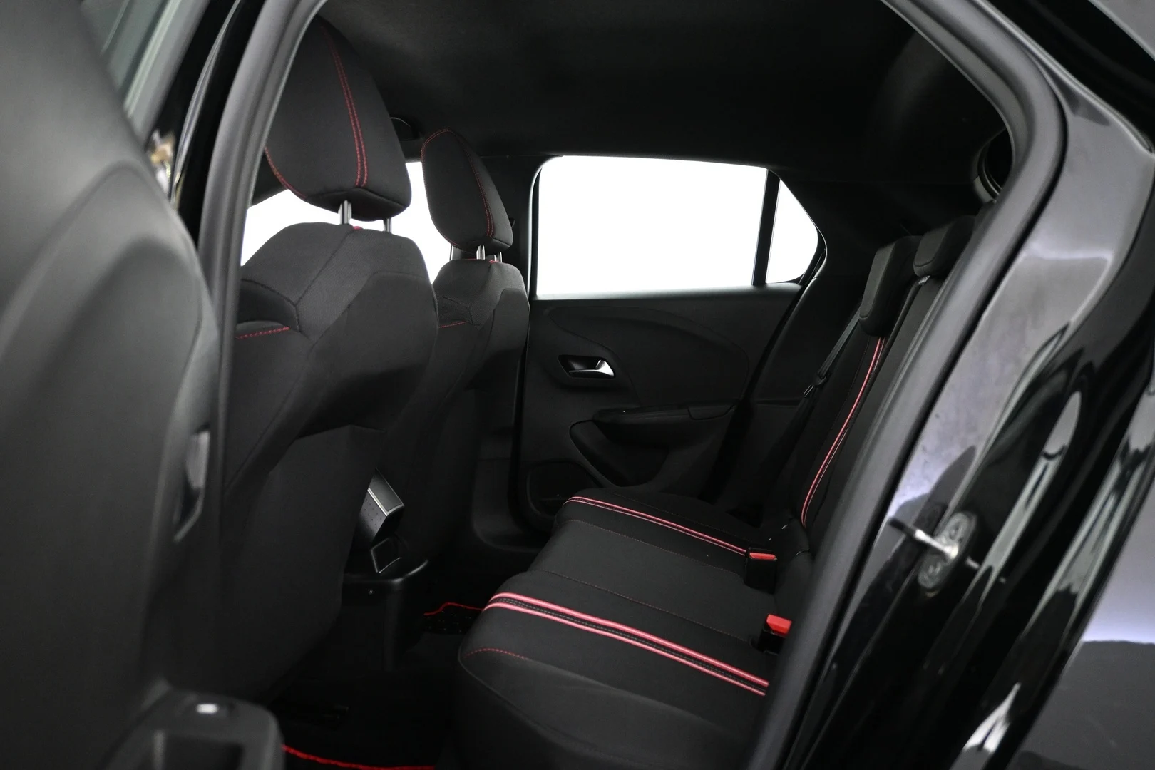 Car Image - 4uAJwOqZi67y7KzCiLrAOl