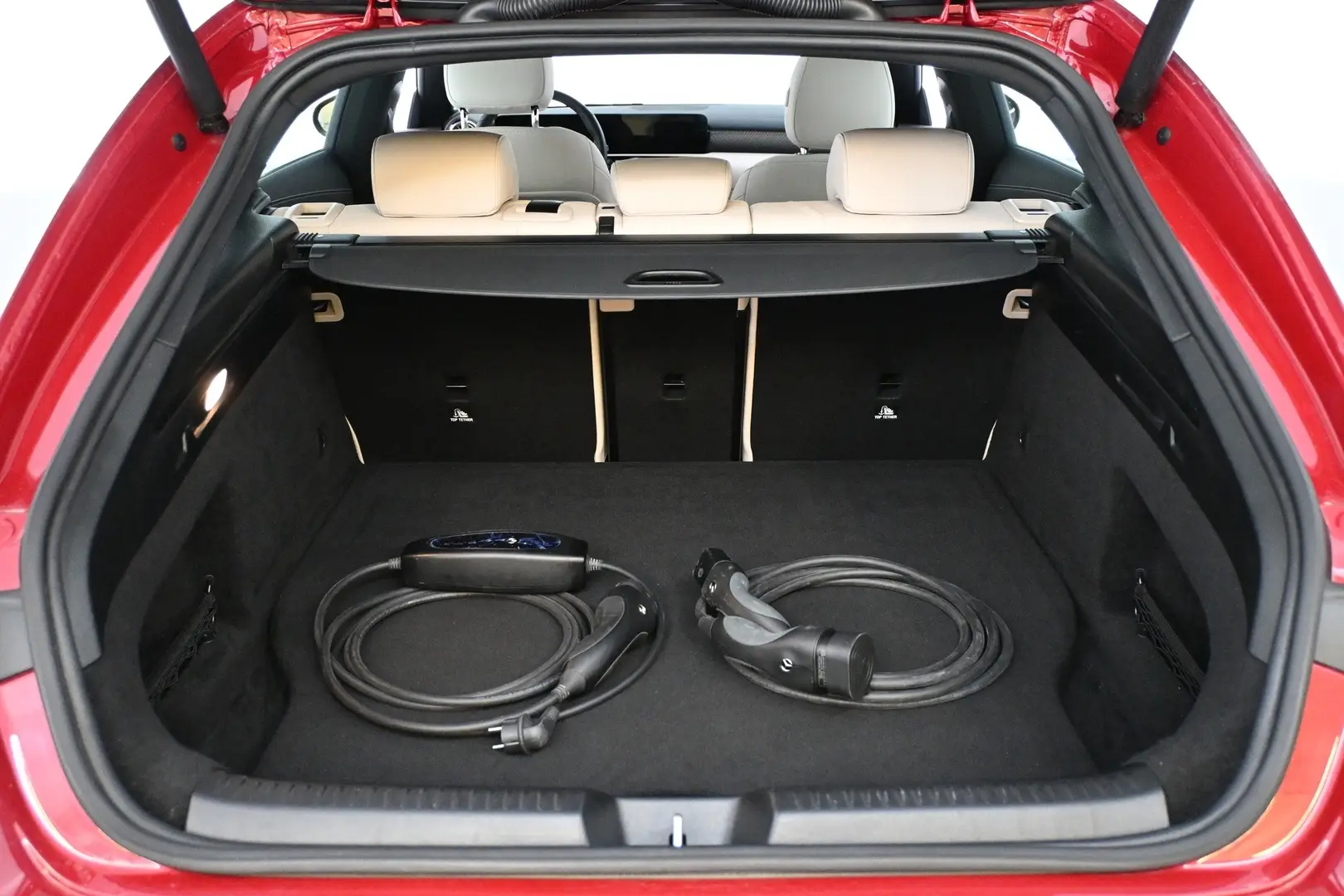 Car Image - 4qaENebTkL3GN2ZrSKG2Sg